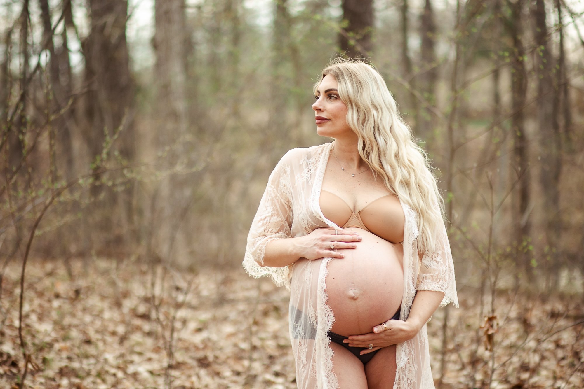 Outside-Maternity-Photography (83).jpg