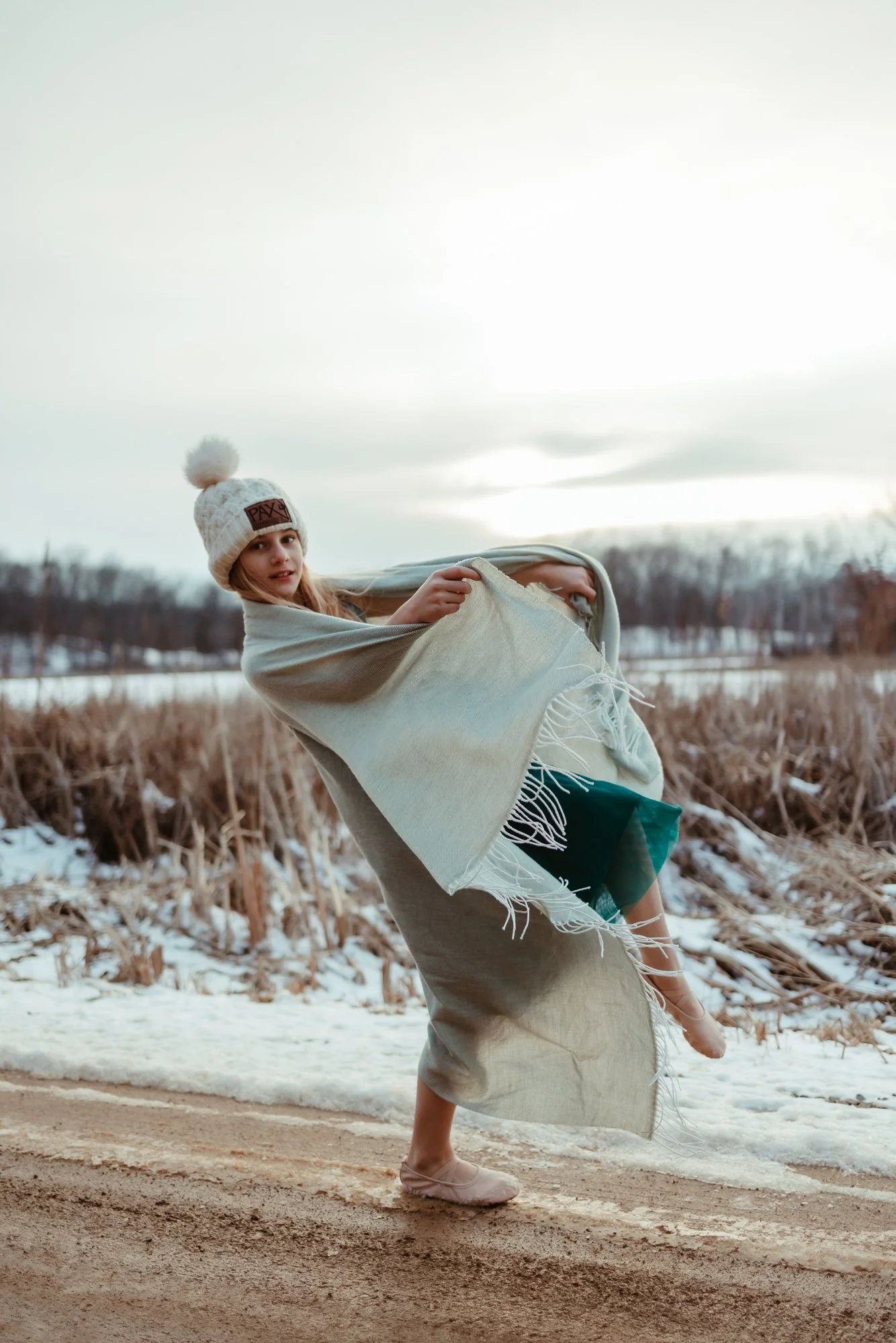 Clem-gymnastics-poses (15).jpg