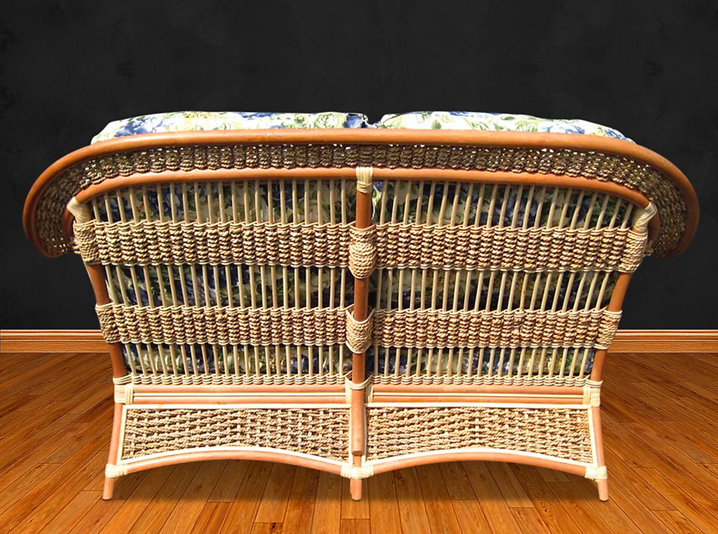 SI LOVE SEAT REAR VIEW BLACK WALL.JPG