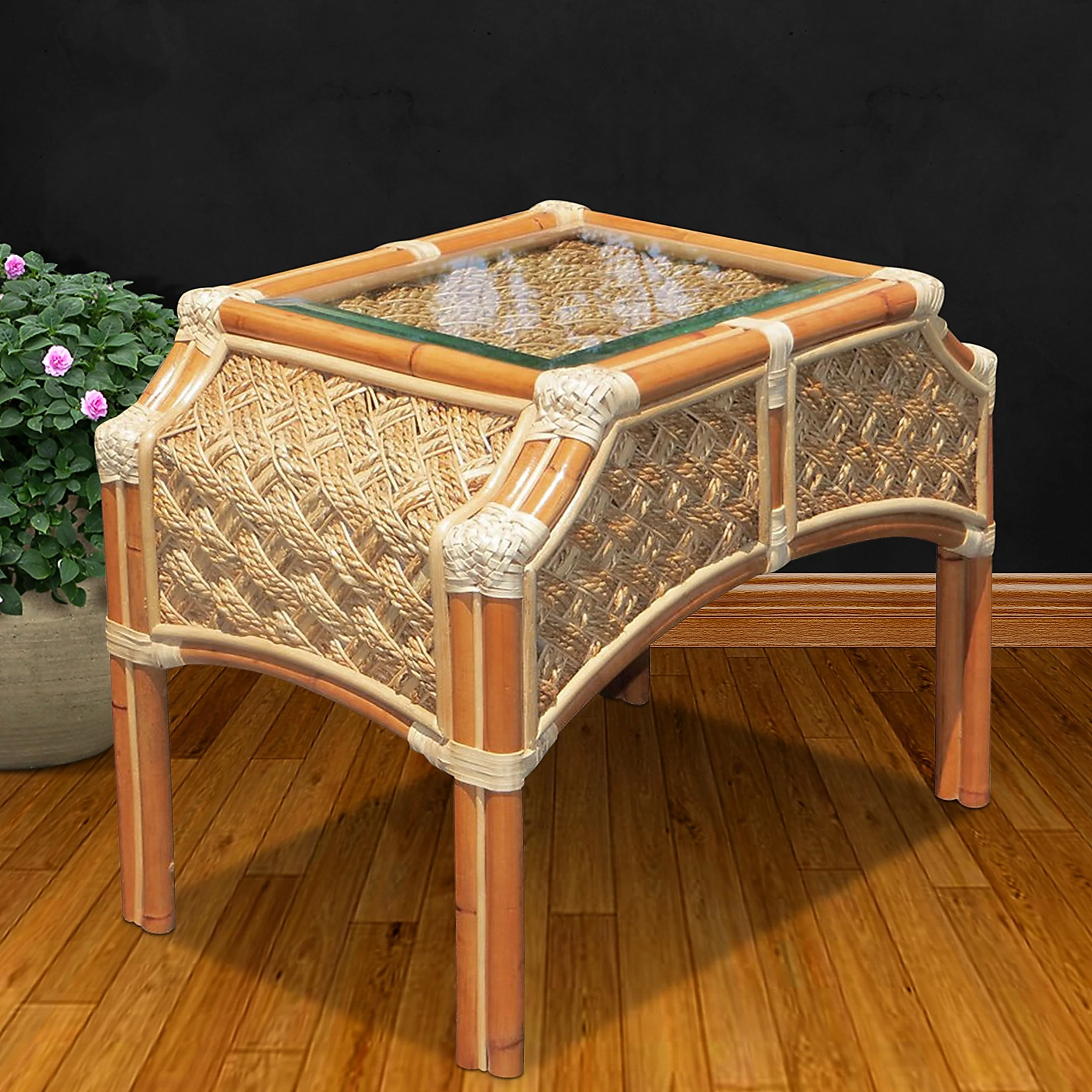 MAUNA LOA END TABLE NATURAL 01 UPGRADE BLACK WALL.JPG