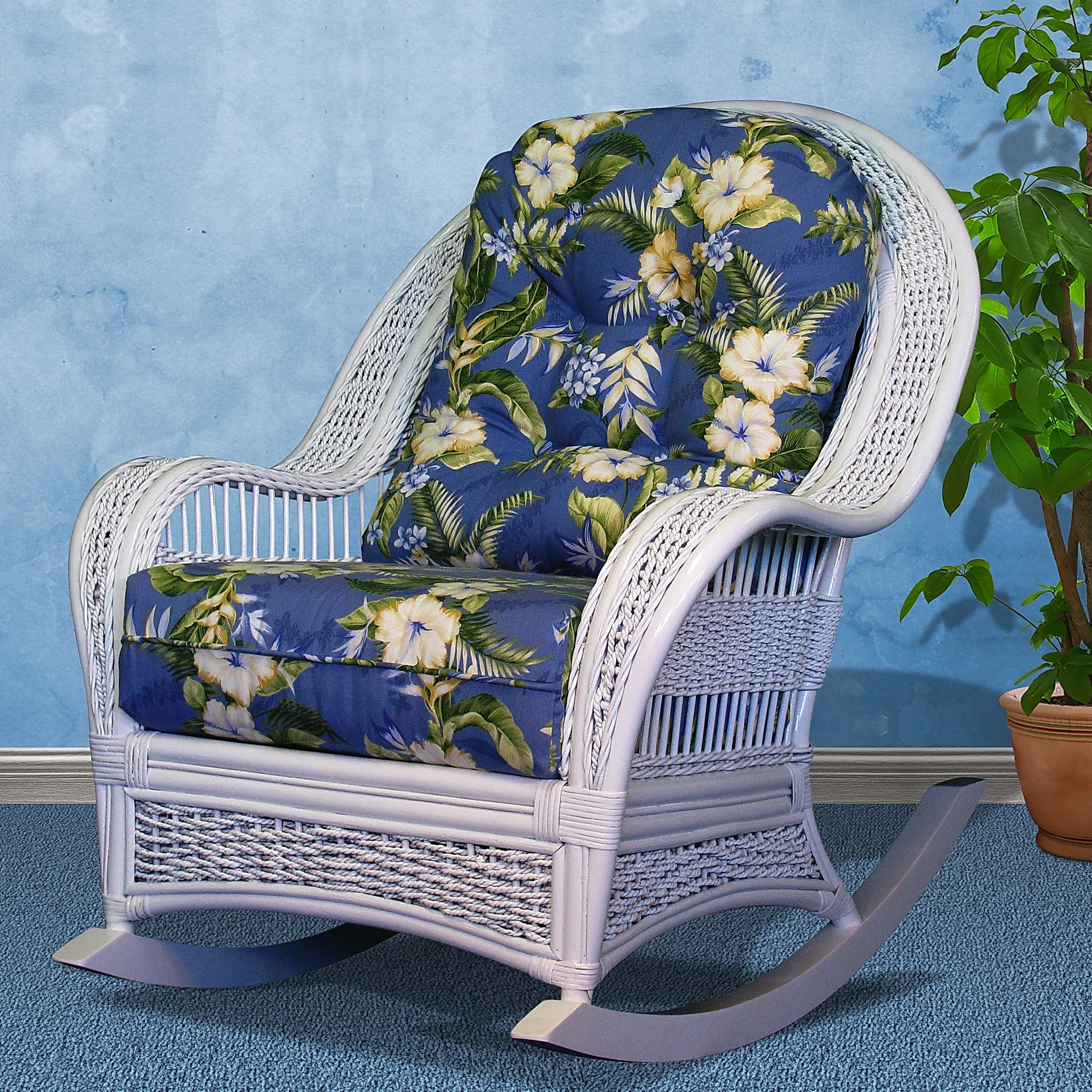 REGATA ROCKER WHITE UPGRADE LB WALL.JPG