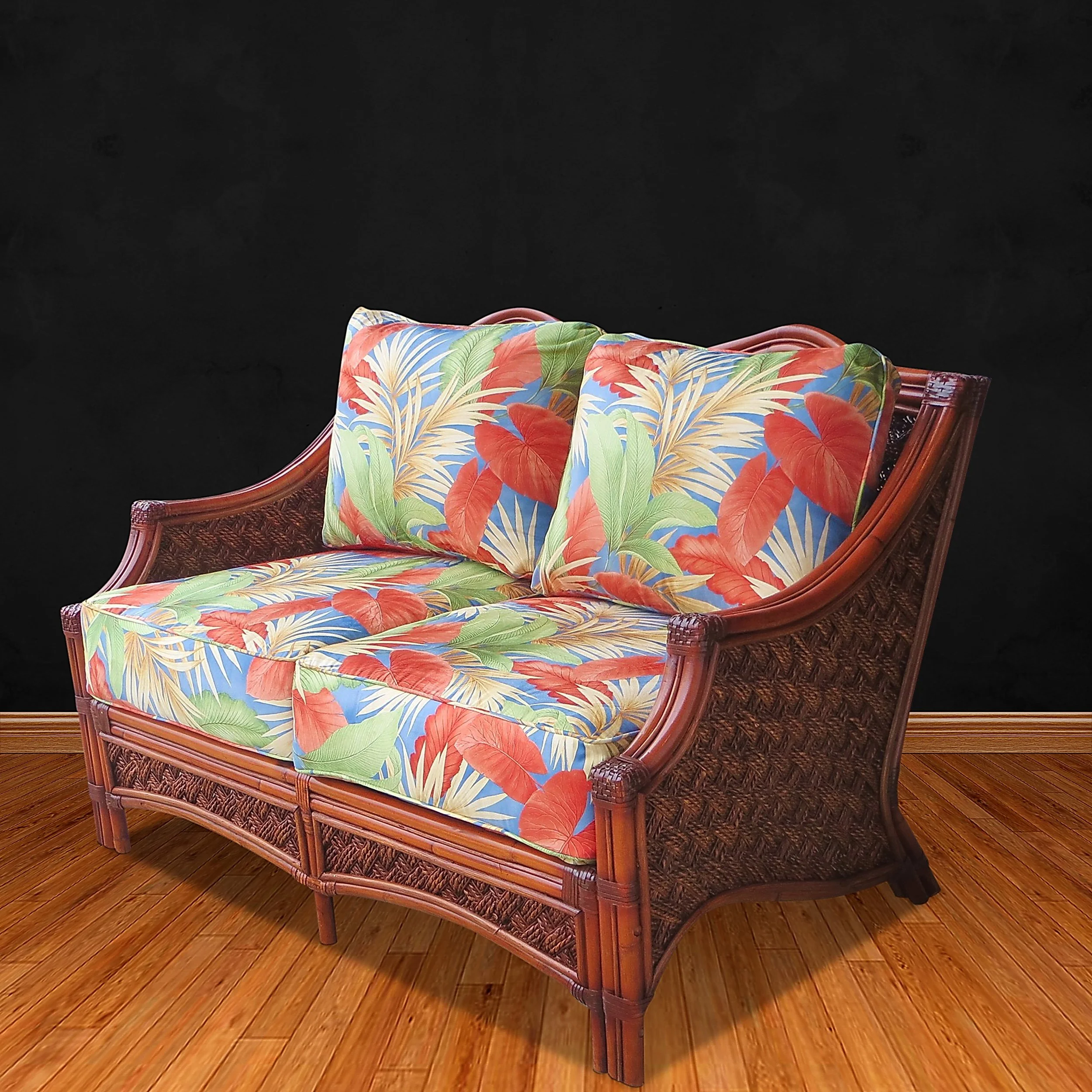 MAUNA LOA LOVESEAT 02 BLACK WALL.JPG