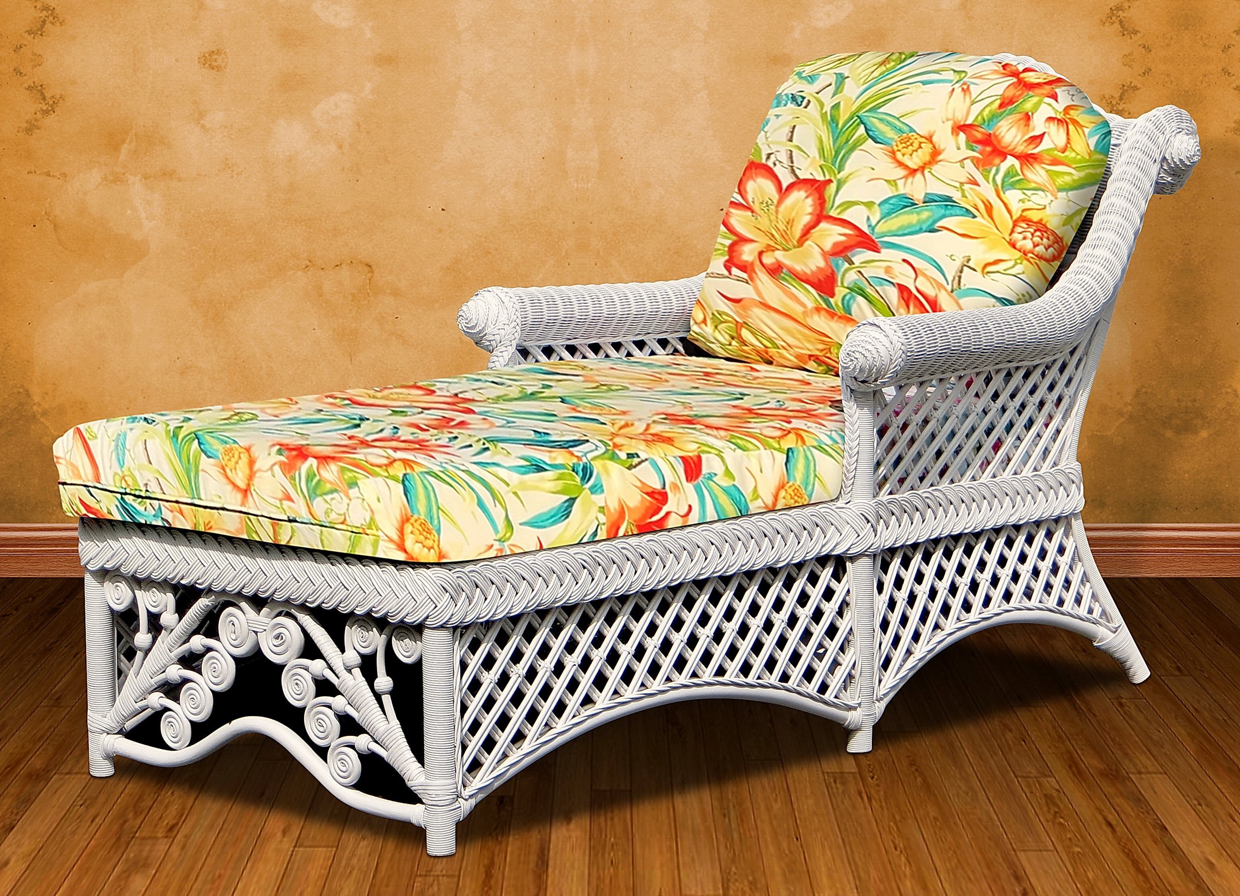 GCLW 01 DB WALL CHANGED CUSHION 03.JPG