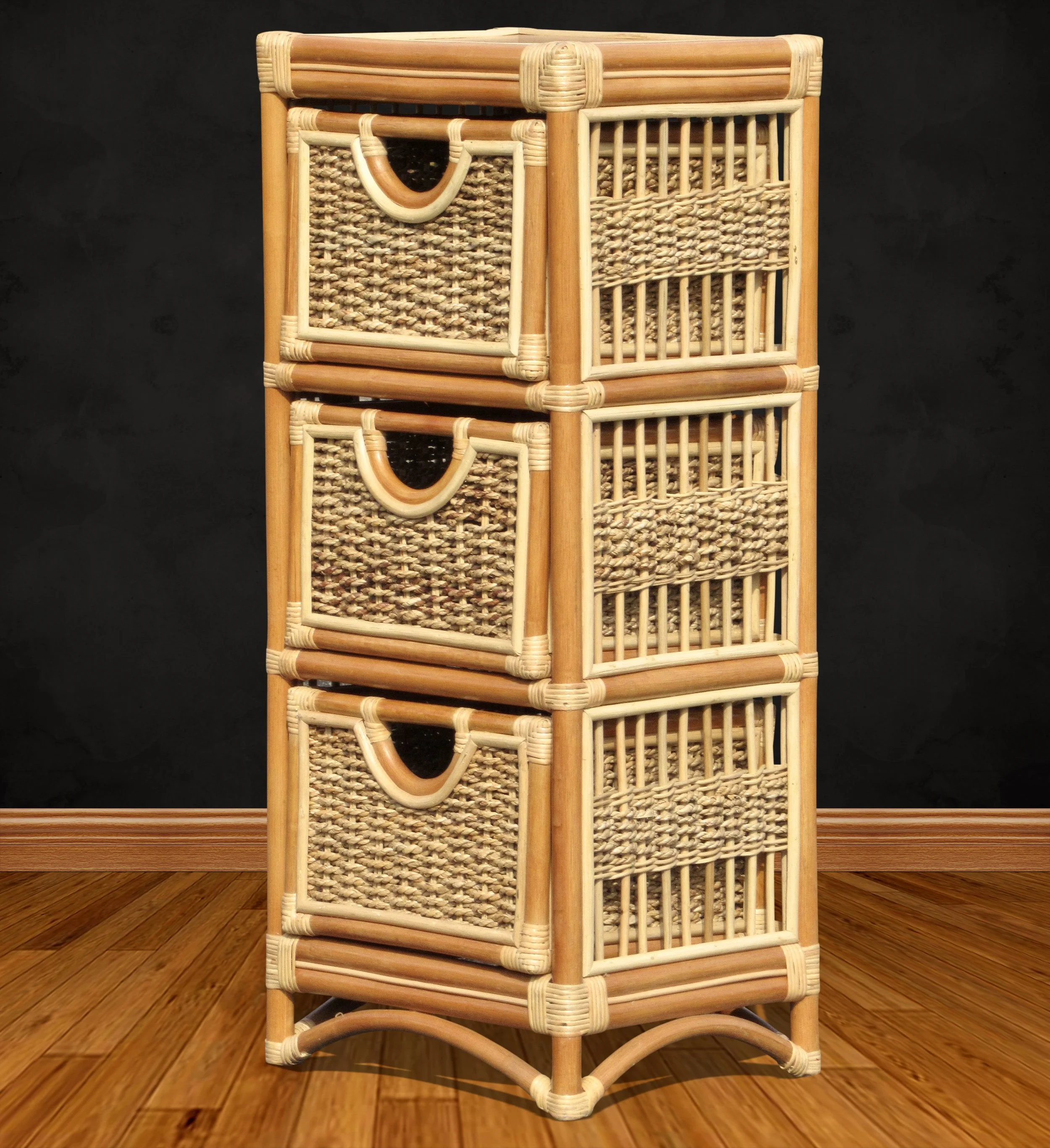 SI3D 03 BLACK WALL.JPG