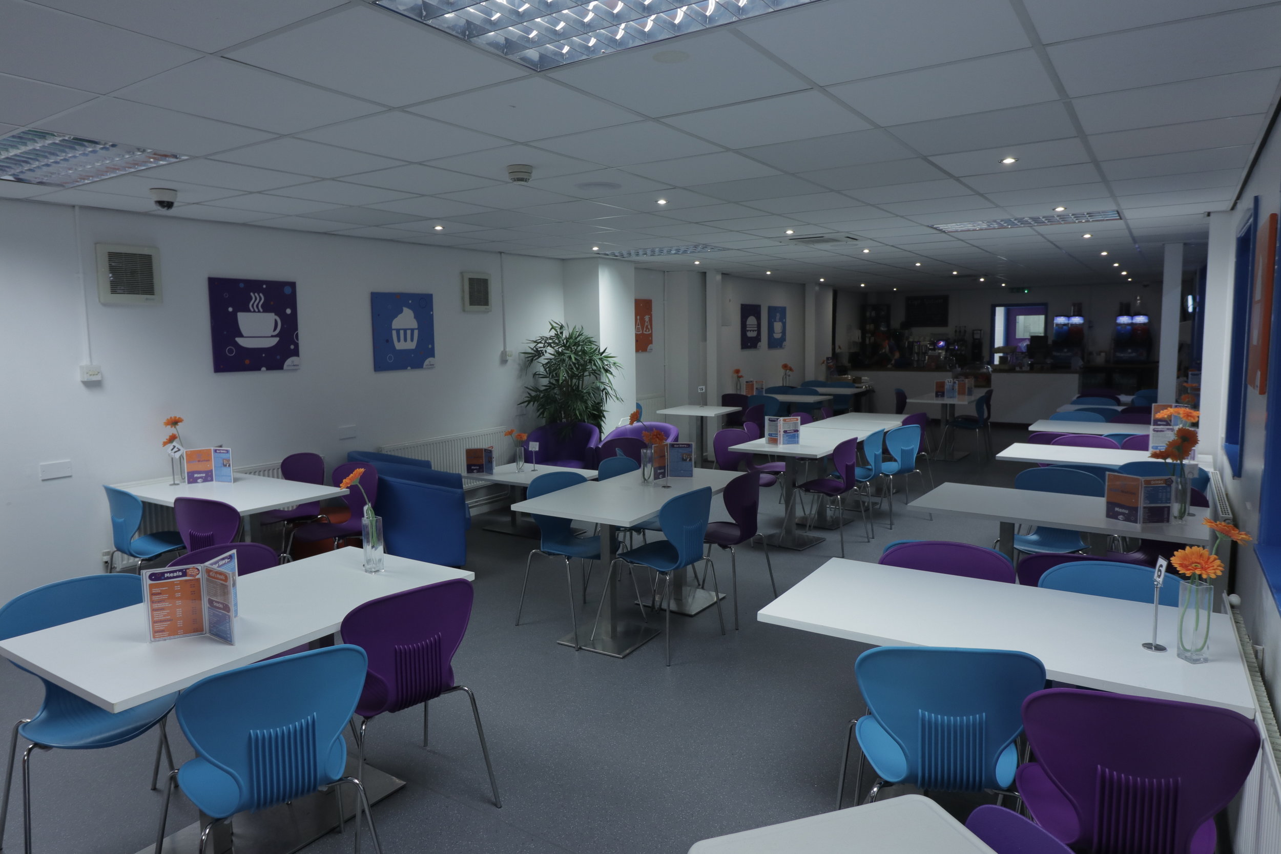  Conversion of existing bingo hall to inflatable theme-park in West Bromwich 