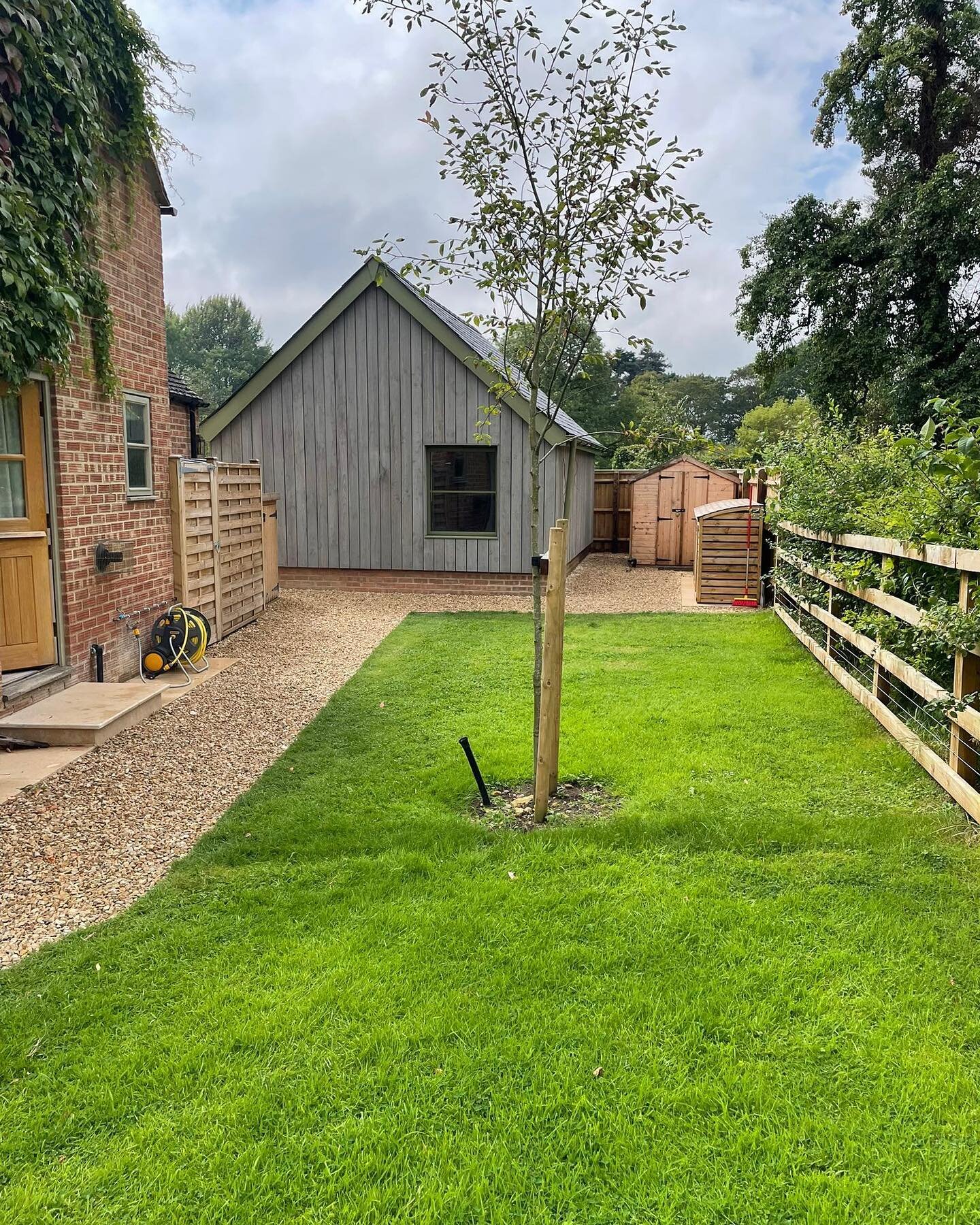 A garden room nearing completion in the Cotswolds 🏡 

#planningpermission #cotswolds #gardenroom #buildingregulations