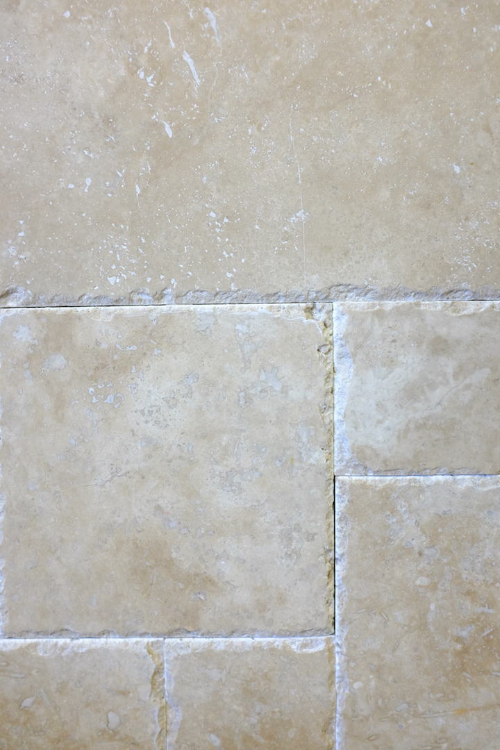 DMT 33 Tuscany Walnut Pattern Travertine (Brushed,Chipped Edge)