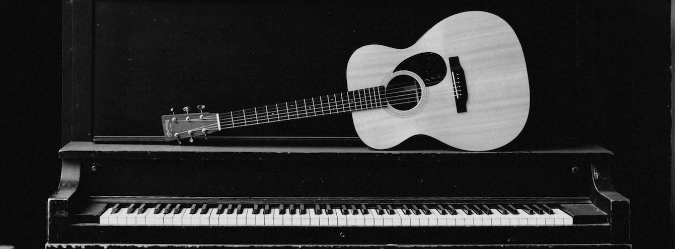 bwguitar-piano.jpg