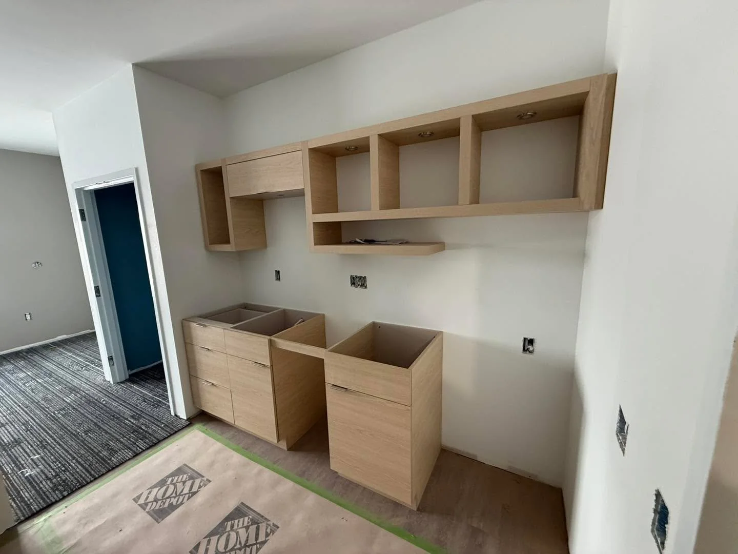 Progress update from our TownPlace Suites Lebanon project! 

Kitchenettes are officially being installed, bringing comfort, functionality, and convenience one step closer to completion.
Proud of our team and partners for keeping things moving forward