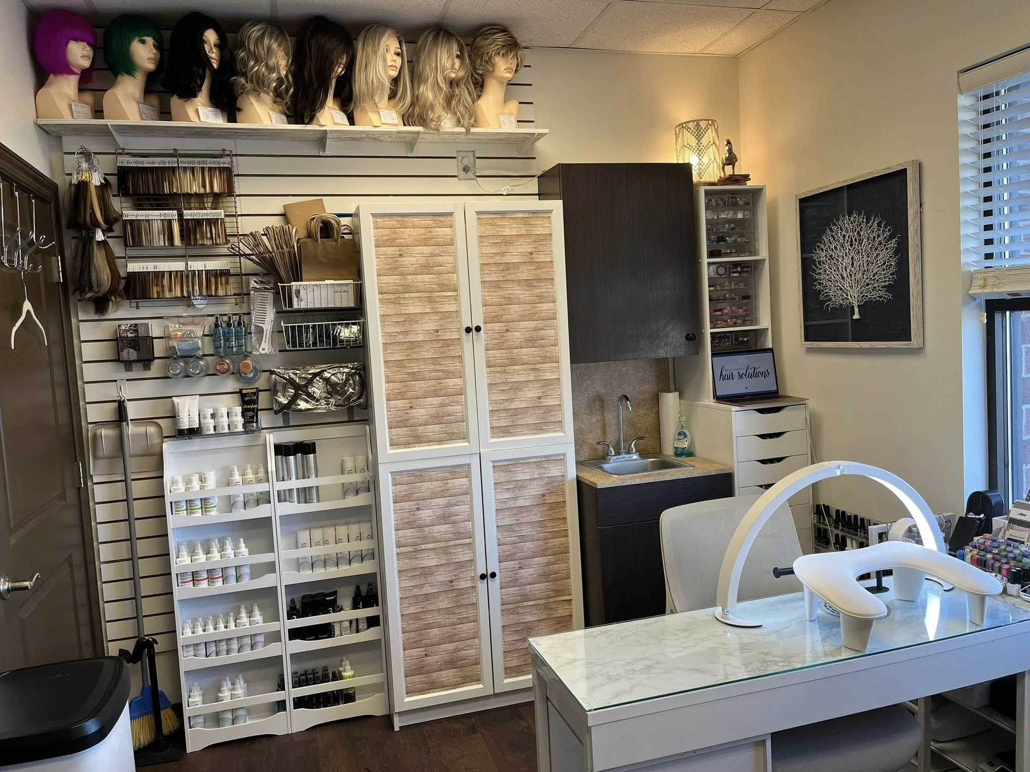 Woodbury wig shop wall 3.jpg