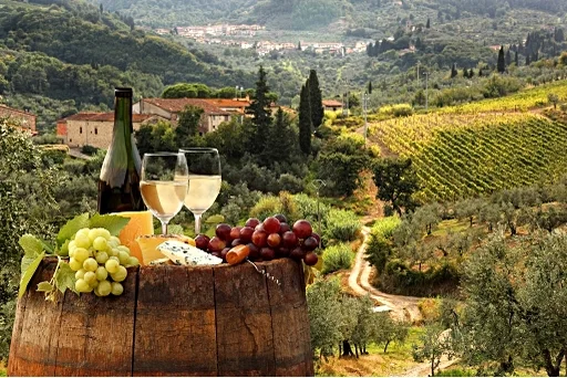 A traditional meal in Tuscany