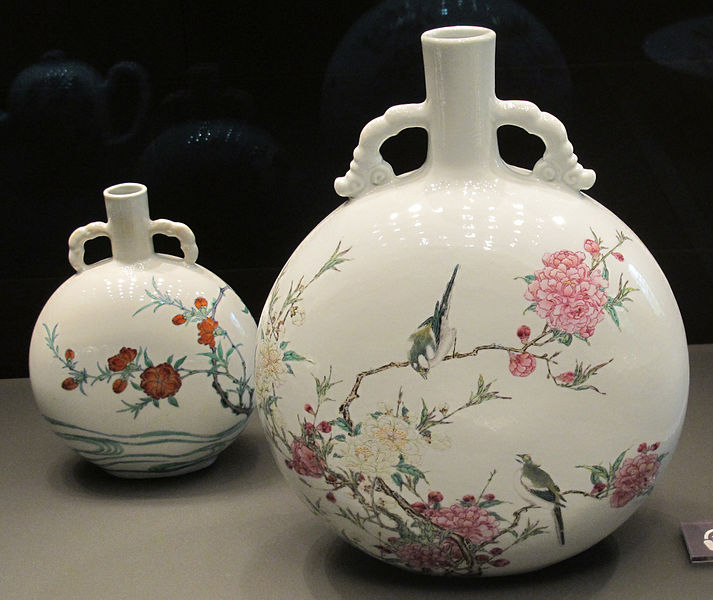 Moon Flasks Famille Rose, Qing dynasty, Sir Percival David Collection at the British Museum