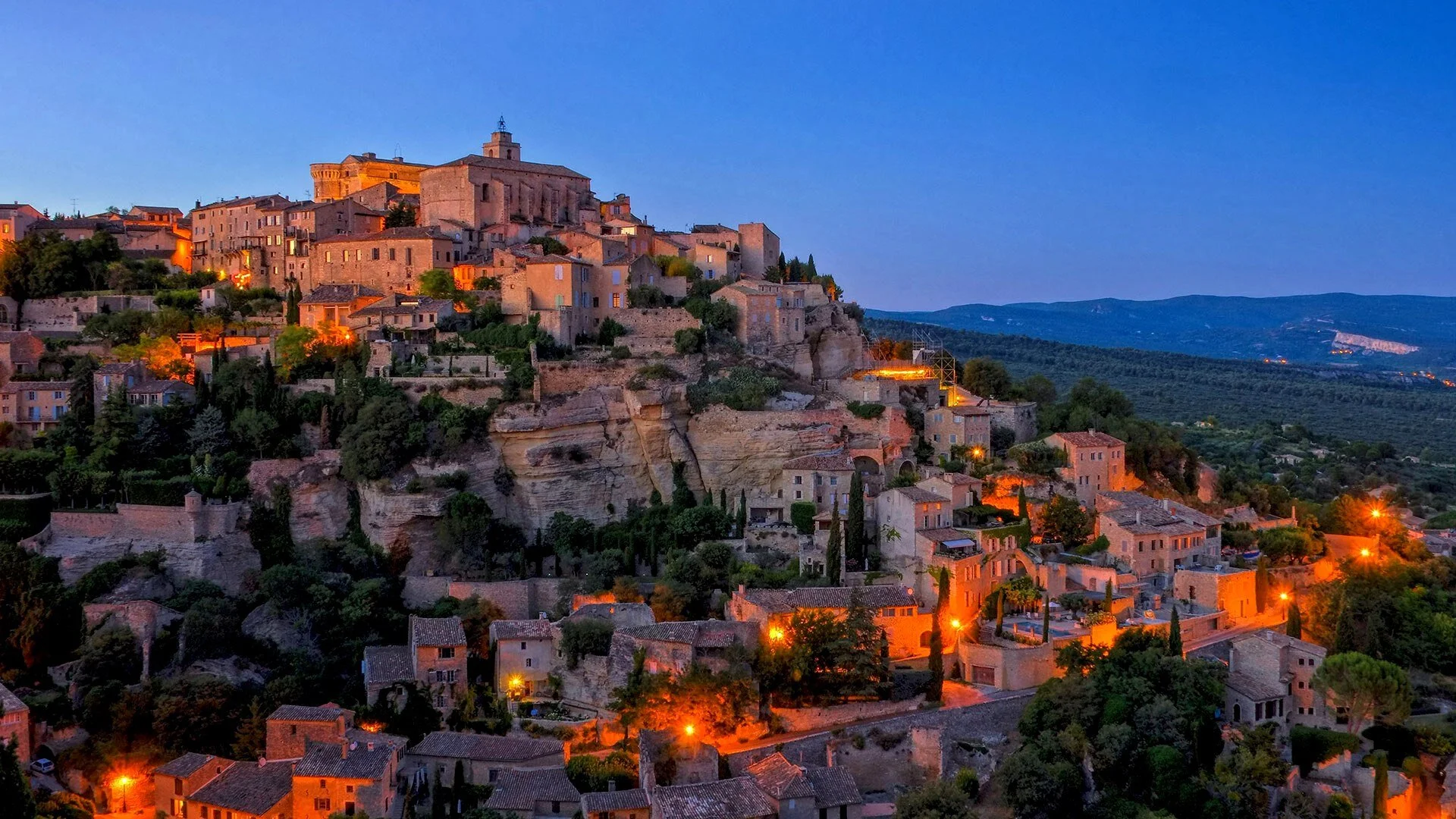 Life in a village of Provence, France — BARBARA ATHANASSIADIS, Travel