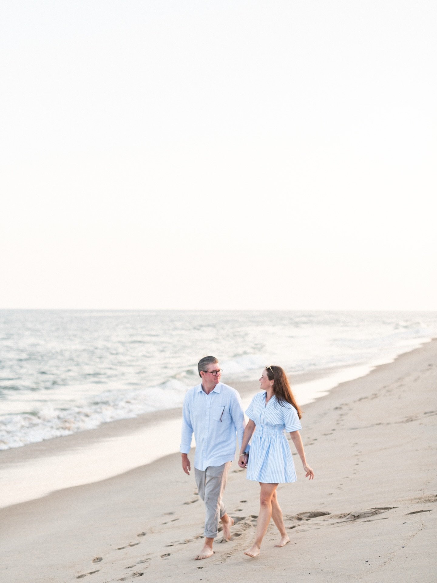Summer light, soft laughs, and two people who make it look effortless 🥰🌊☀️