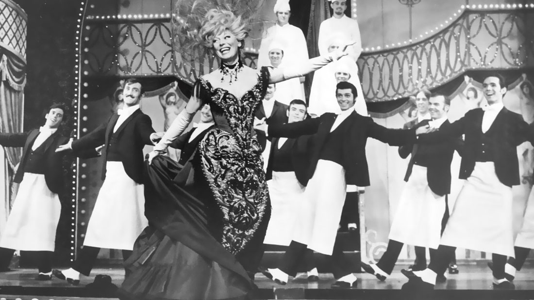   HELLO, DOLLY! STARRING CAROL CHANNING ON BROADWAY IN 1964  