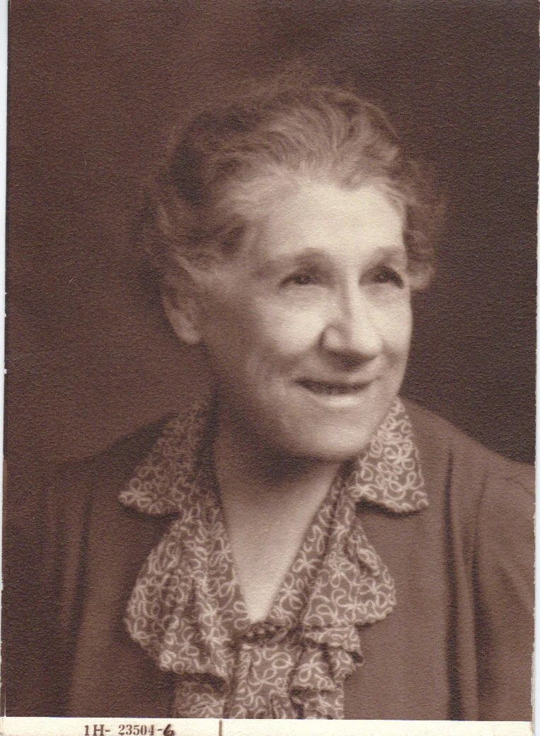 Isabella Thornton Niven Wilder as "An Endangered Species"