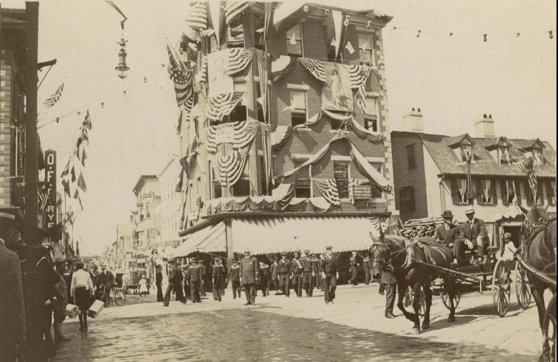 Thames Street at Washington Square looking north. Although a little early, it would have looked just like this in Theophilus’ time in Newport.