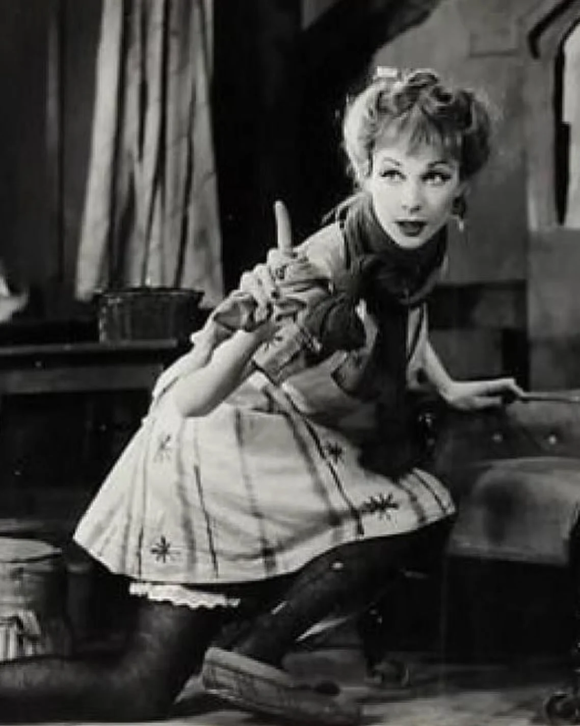 Happy Birthday Vivien Leigh!

Leigh and Wilder met when she played Sabina (pictured here) in a production of The Skin of Our Teeth in the 1945 London production, directed by her then husband Laurence Olivier. 

The Oliviers and Wilder became great fr