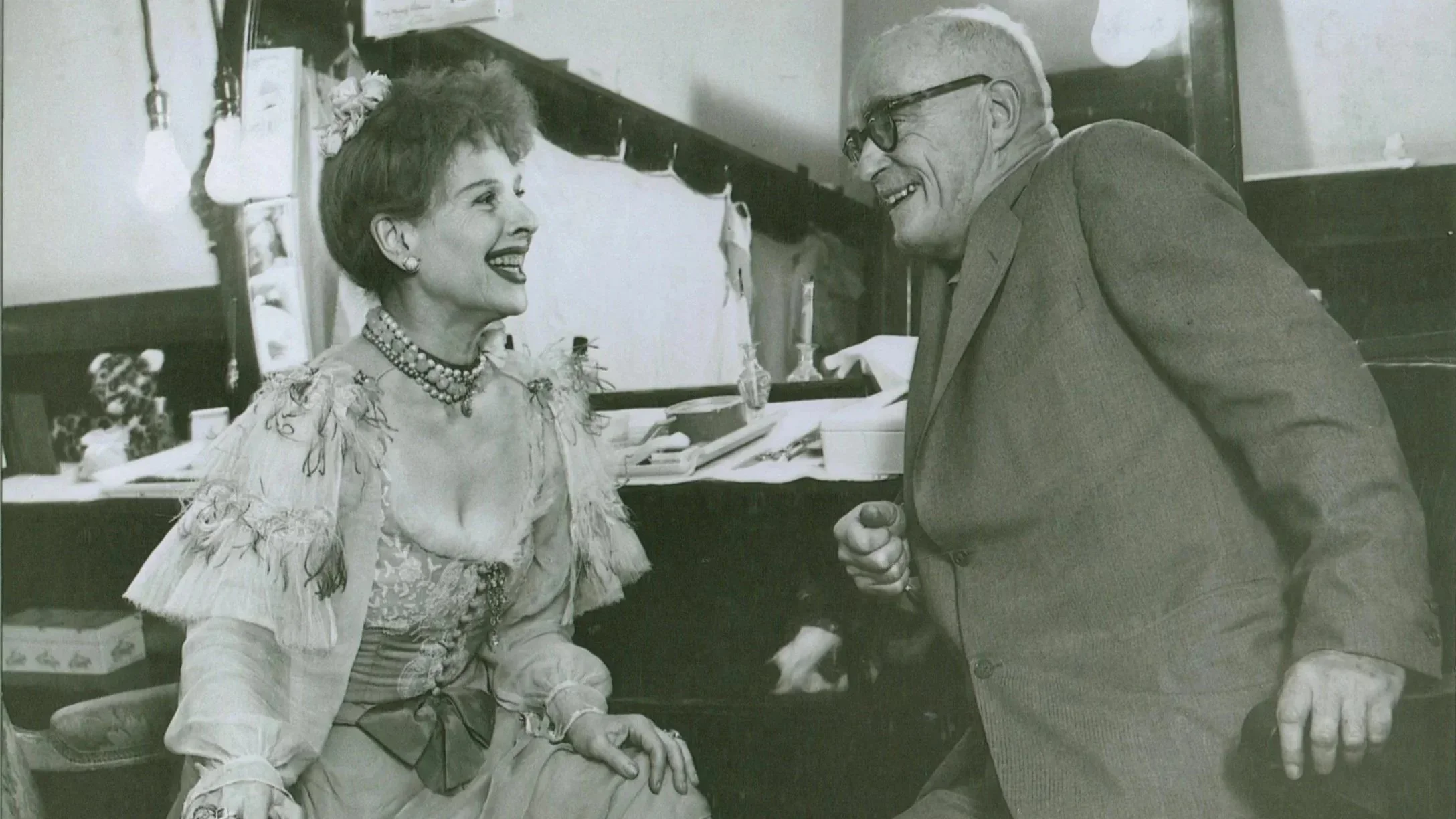  RUTH GORDON &amp; THORNTON WILDER BACKSTAGE AT THE MATCHMAKER ON BROADWAY 1955 