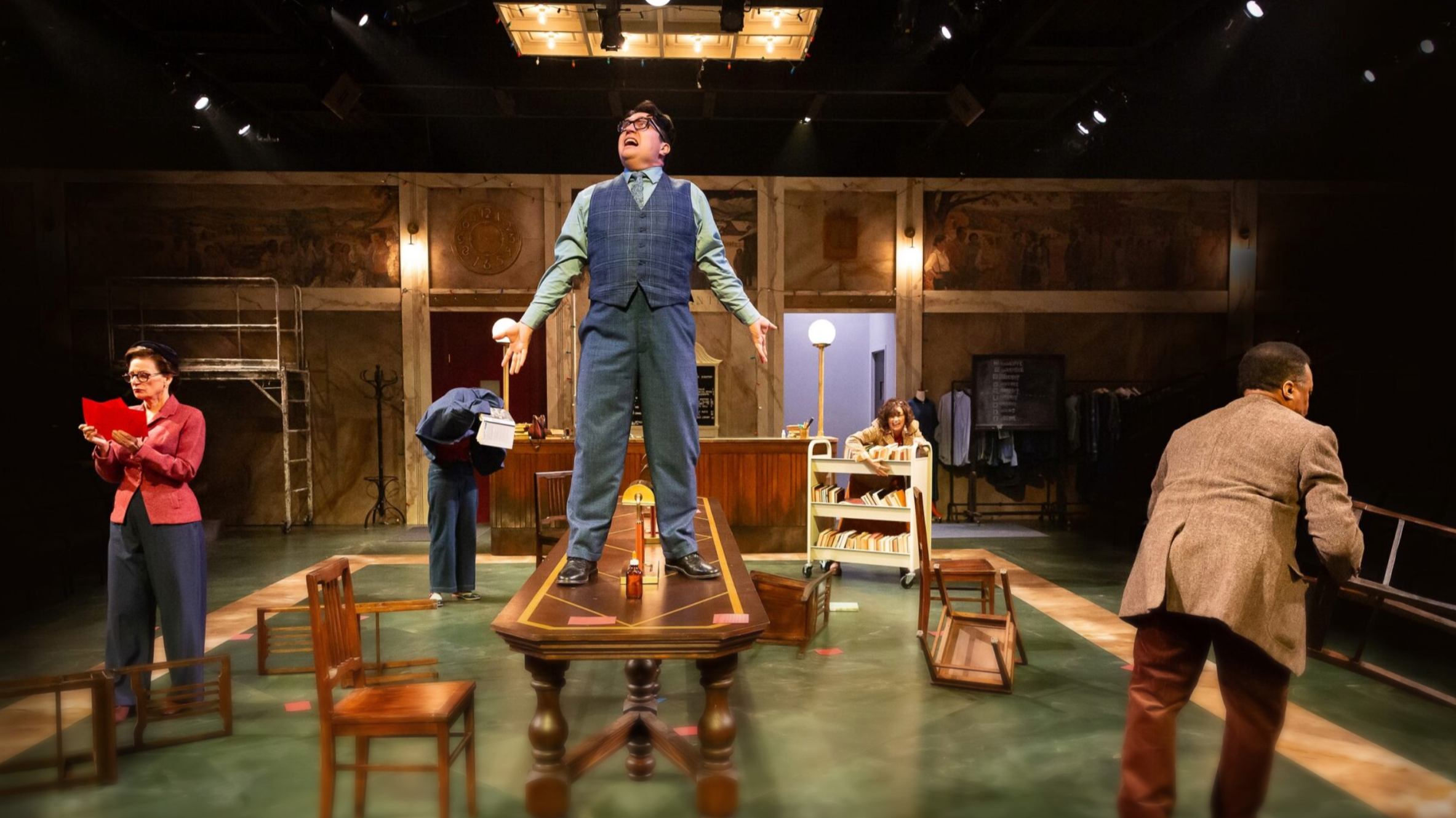  THE ALLEY THEATRE, HOUSTON  Photo by Lynn Lane 