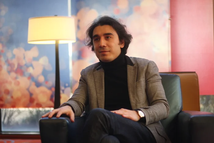 Overland Park Orchestra introduces 17-year-old Chinese pianist for winter concert