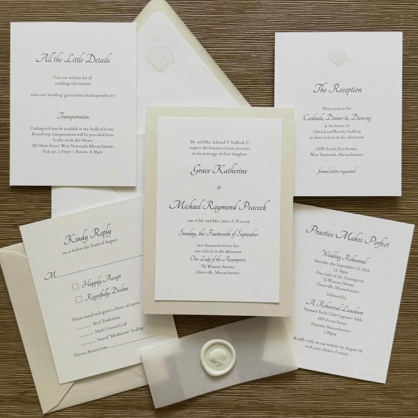 Simplistic elegance! What would you call this stunning suite? 🤍 #capecodwedding  #customweddinginvitationsuite #customweddingstationery #weddingstationerydesigner