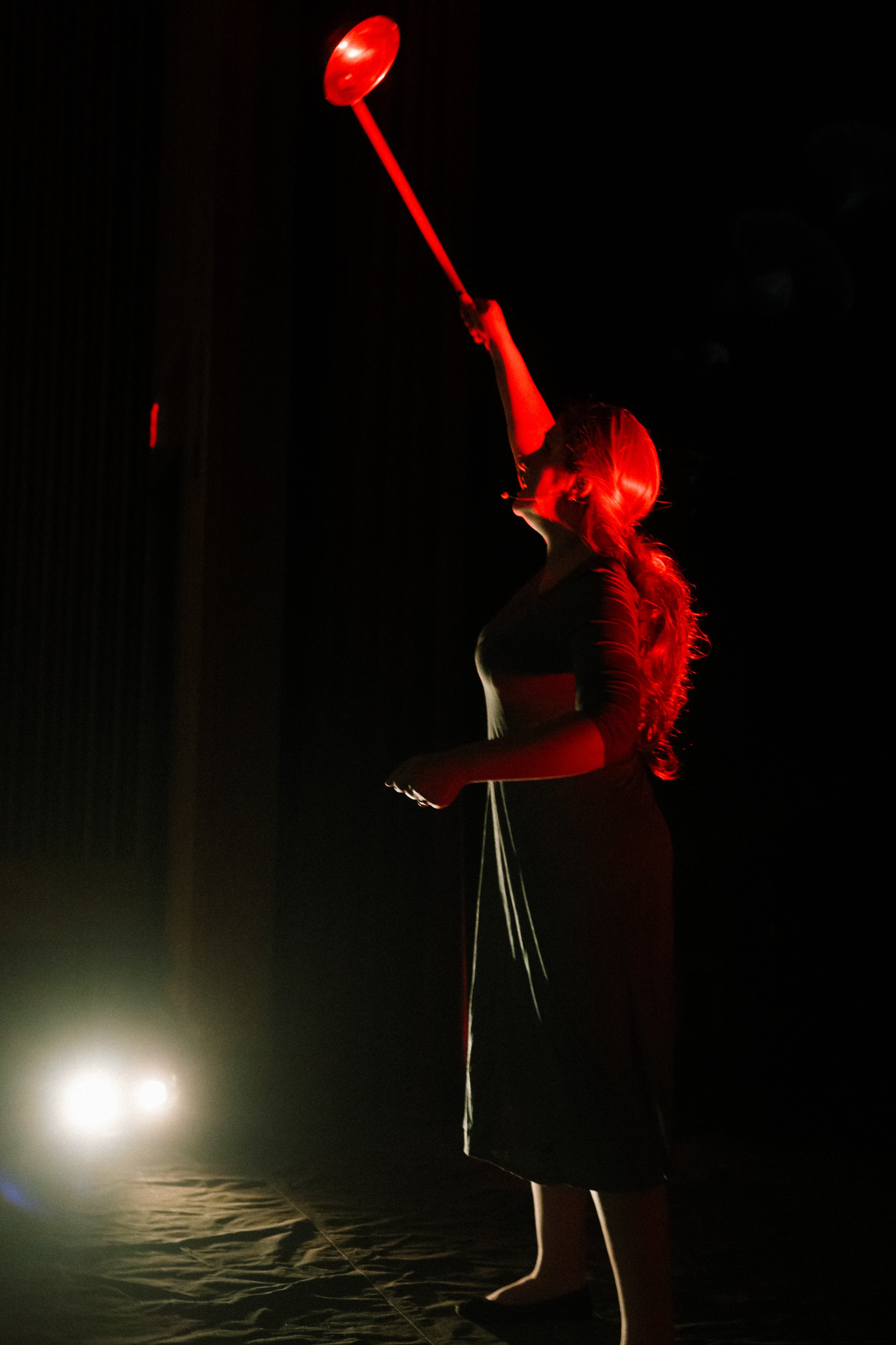Aliana de la Guardia performing in "SALT" at Boston's Museum of Science. Photo by Tim Gurczak (Nov. 17, 2021)