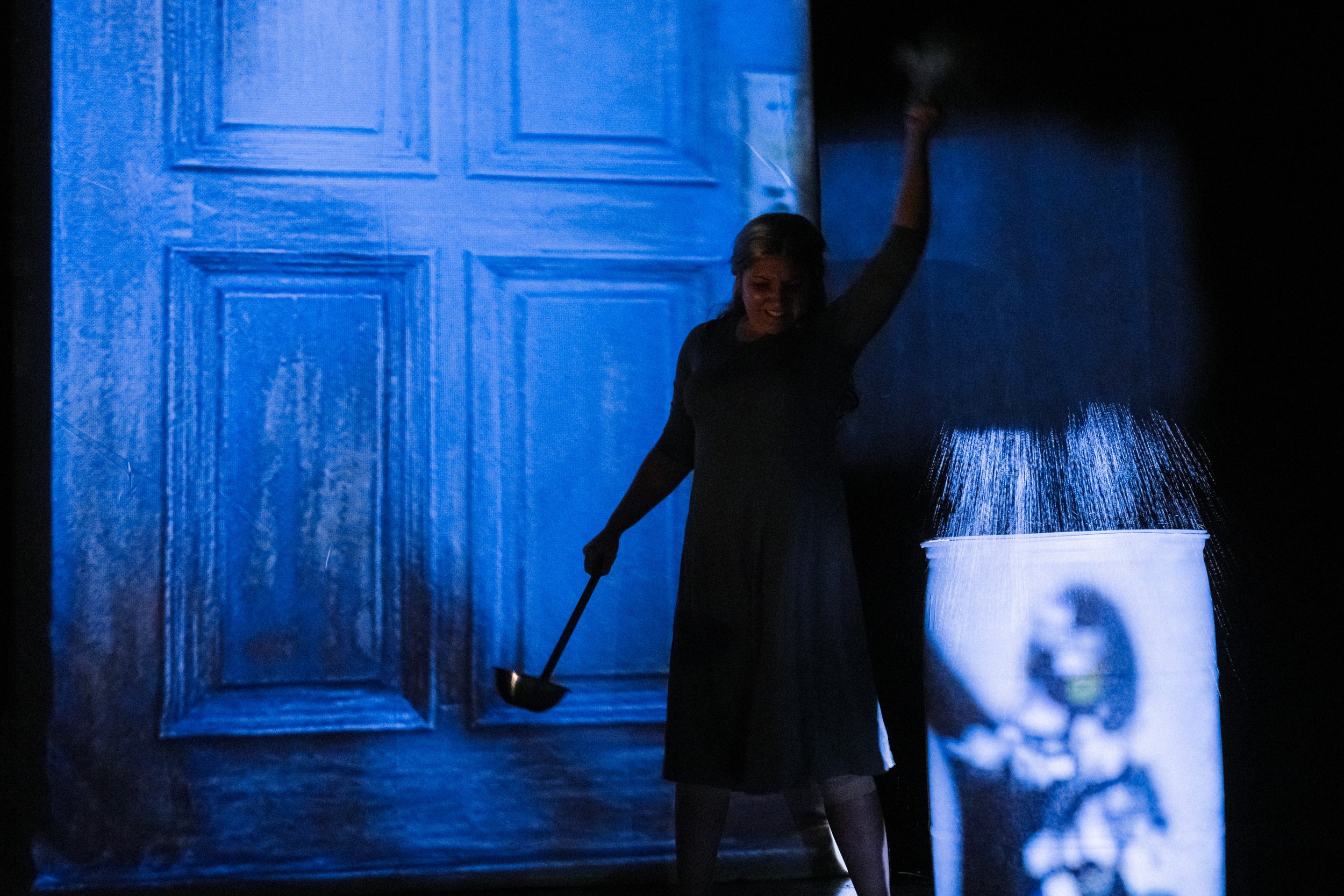 Aliana de la Guardia performing in "SALT" at Boston's Museum of Science. Photo by Tim Gurczak (Nov. 17, 2021)