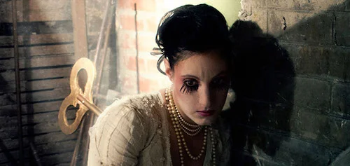 Kate Mior: Channelling Cinematic Performances Off-Screen