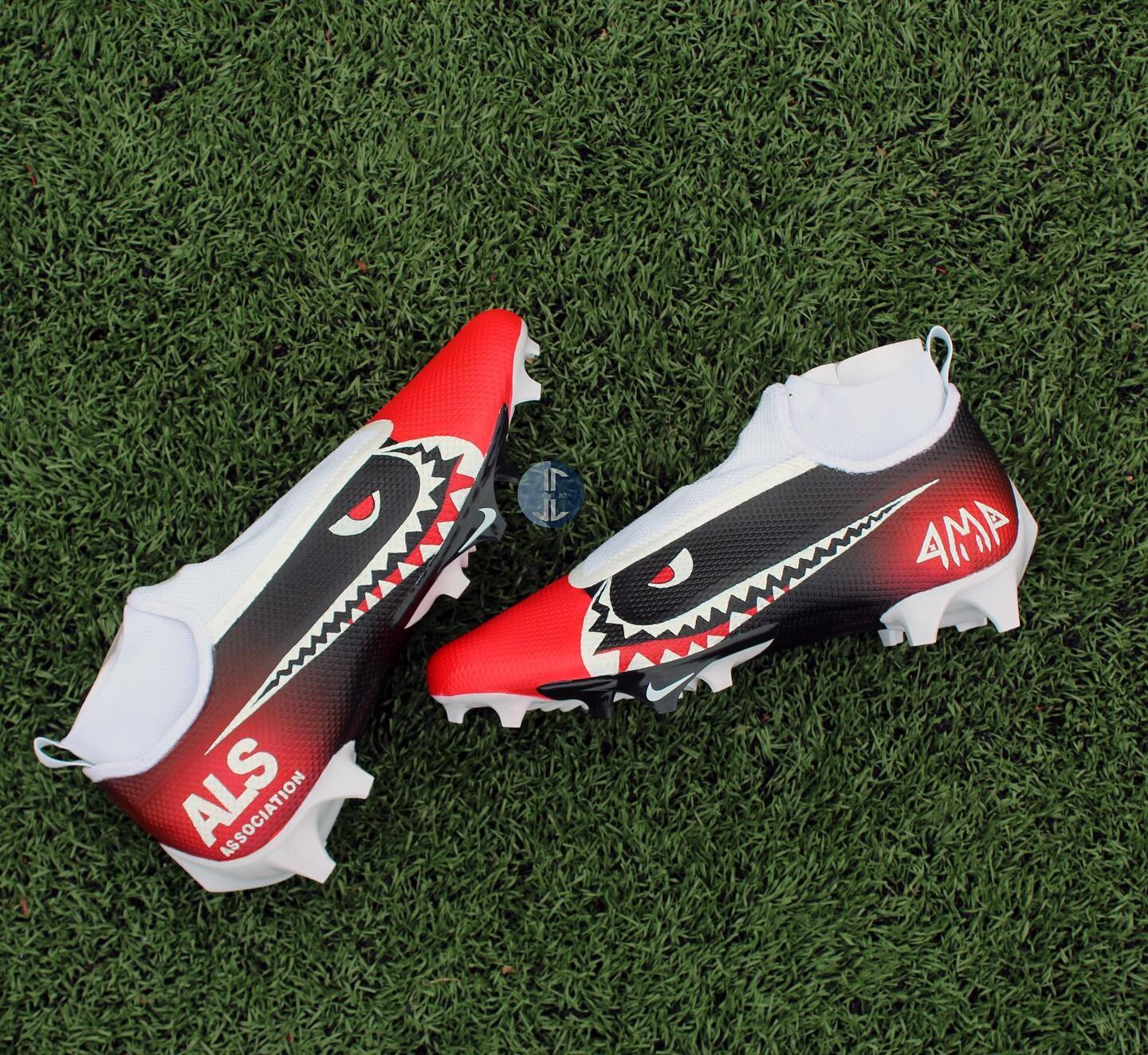 Back again for my favorite time of year; My Cause My Cleats with my guy @_primetime39. As always we&rsquo;re honoring his father SSGT Wallace, who served 21 years in the Air Force, with the classic Warhawk theme. Watch for Levi rocking these cleats o