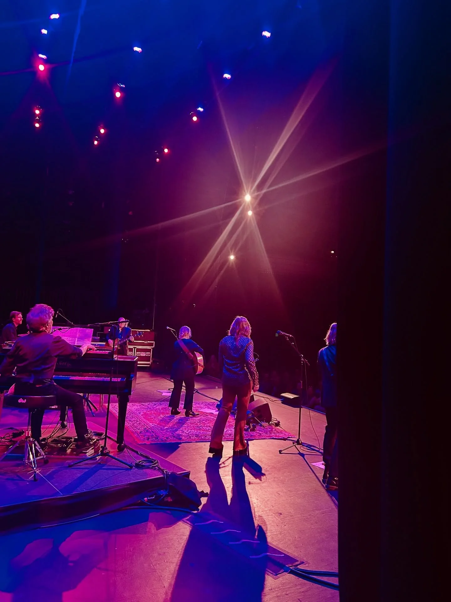 What a capture from the wings last night! The chances we&rsquo;ve all taken to bring us to beautiful moments like this. Two icons; legends. The incomparable @marychapincarpenter and @thebrandyclark. Two strong, intelligent, beautiful women&hellip; wh