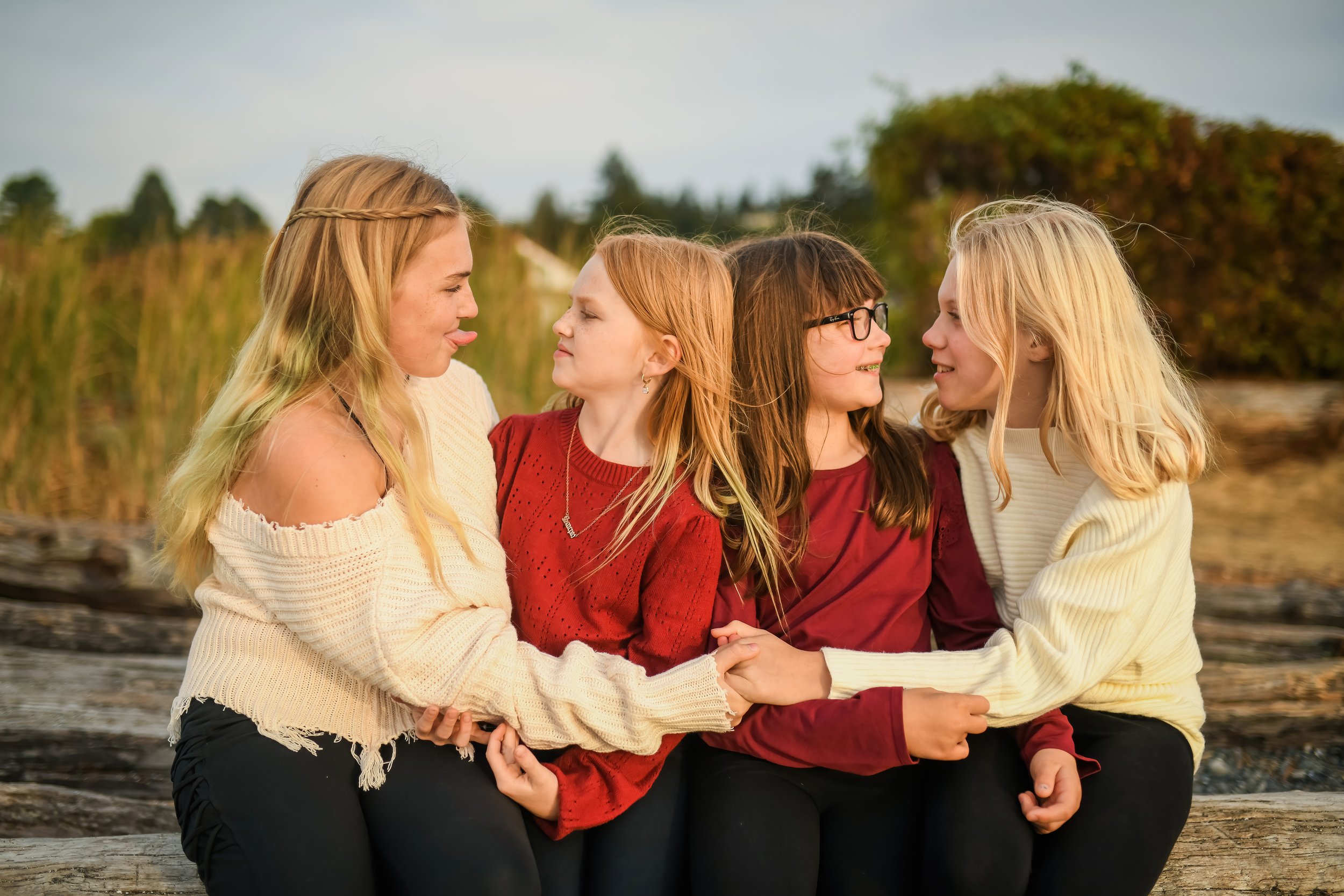 cousins-growing-up-together-family-photography.jpg