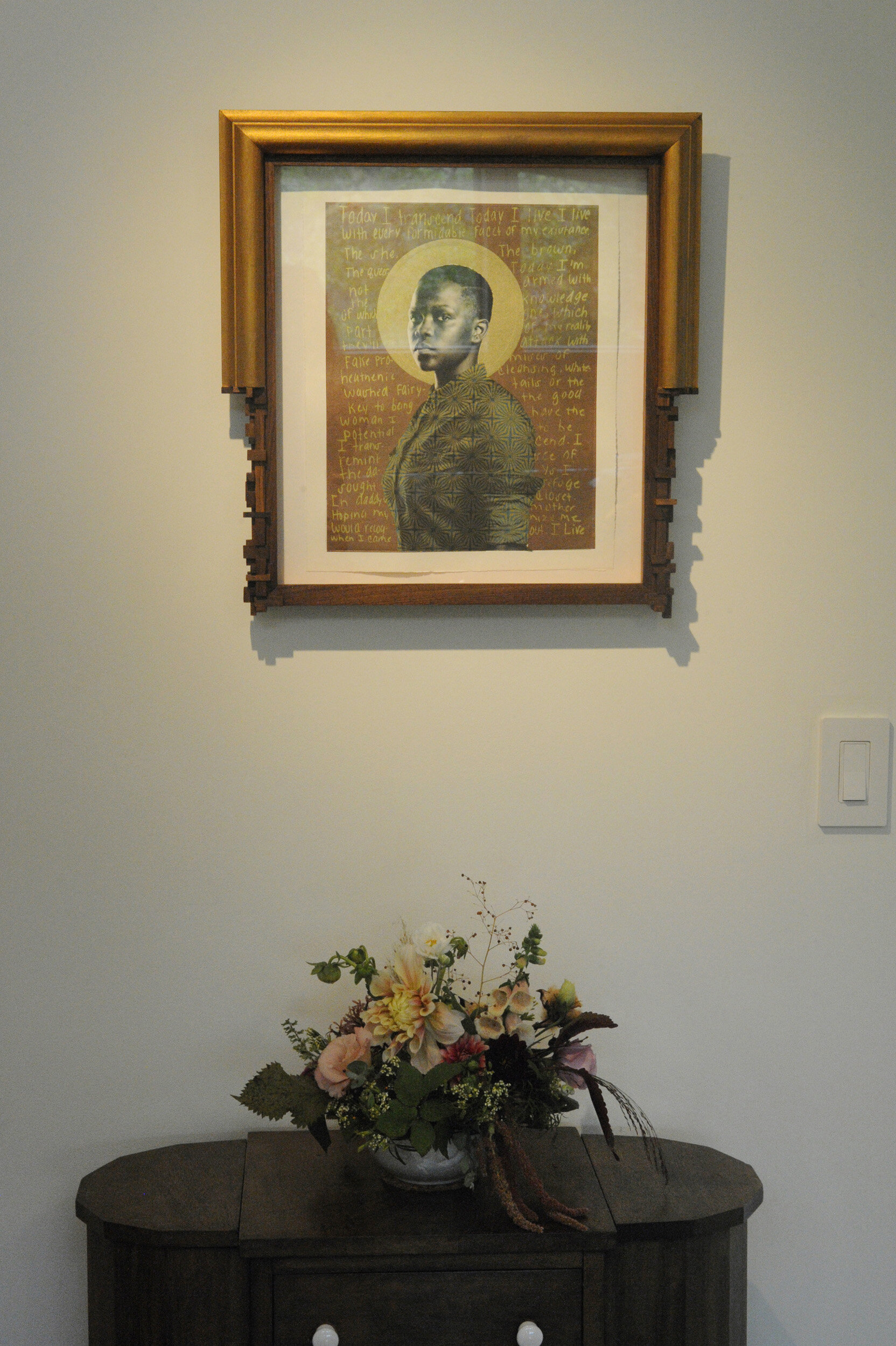  Dahlias, foxglove and lisianthus in the  seasonal arrangements for the 2017 En / Gender exhibit at  Cassilhaus  with work by Gabriel García Román   