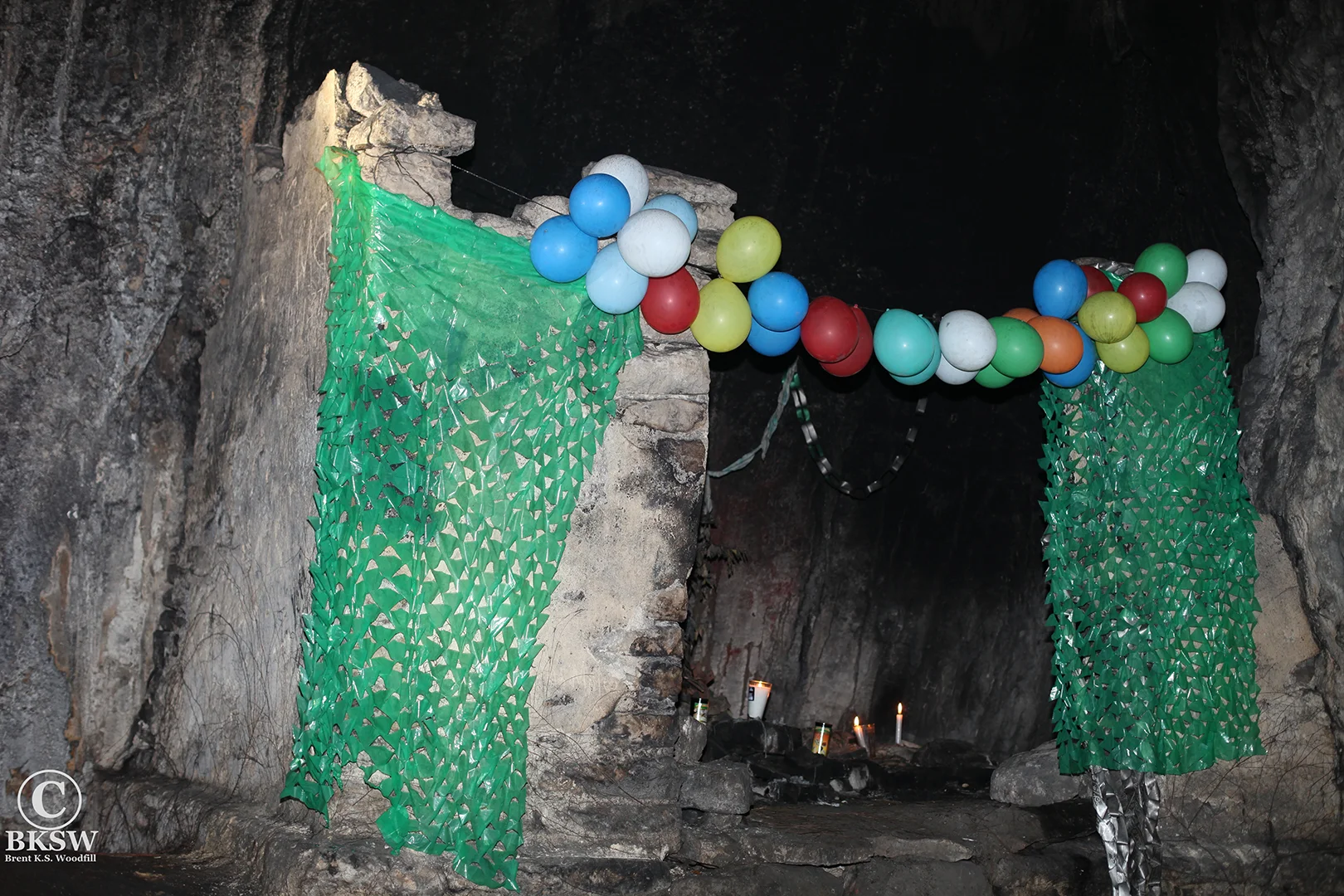 Cave temple in Quen Santo