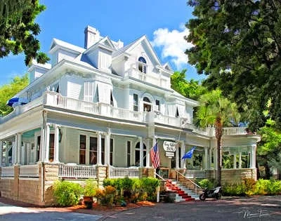 Curry-Mansion-Inn.jpg