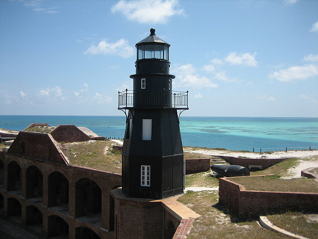 Dry-tortugas-ferry-key-west-fort-lighthouse.jpg