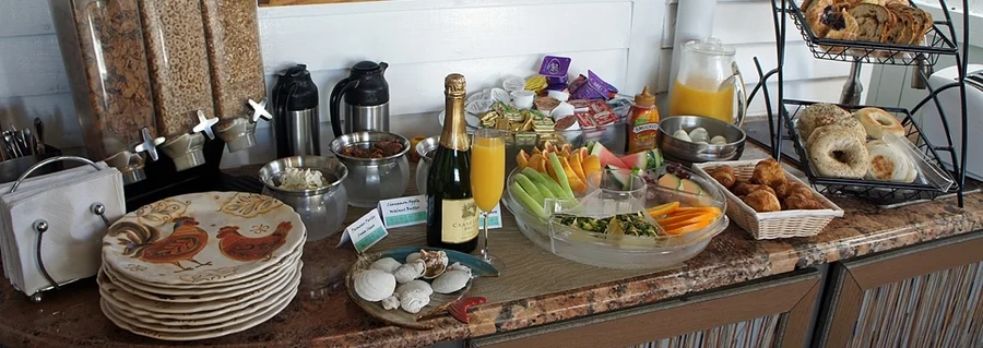 seascape-tropical-inn-buffet.jpg