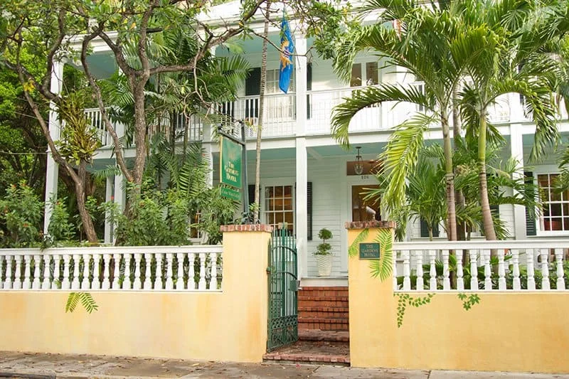gardens_hotel_01.jpg