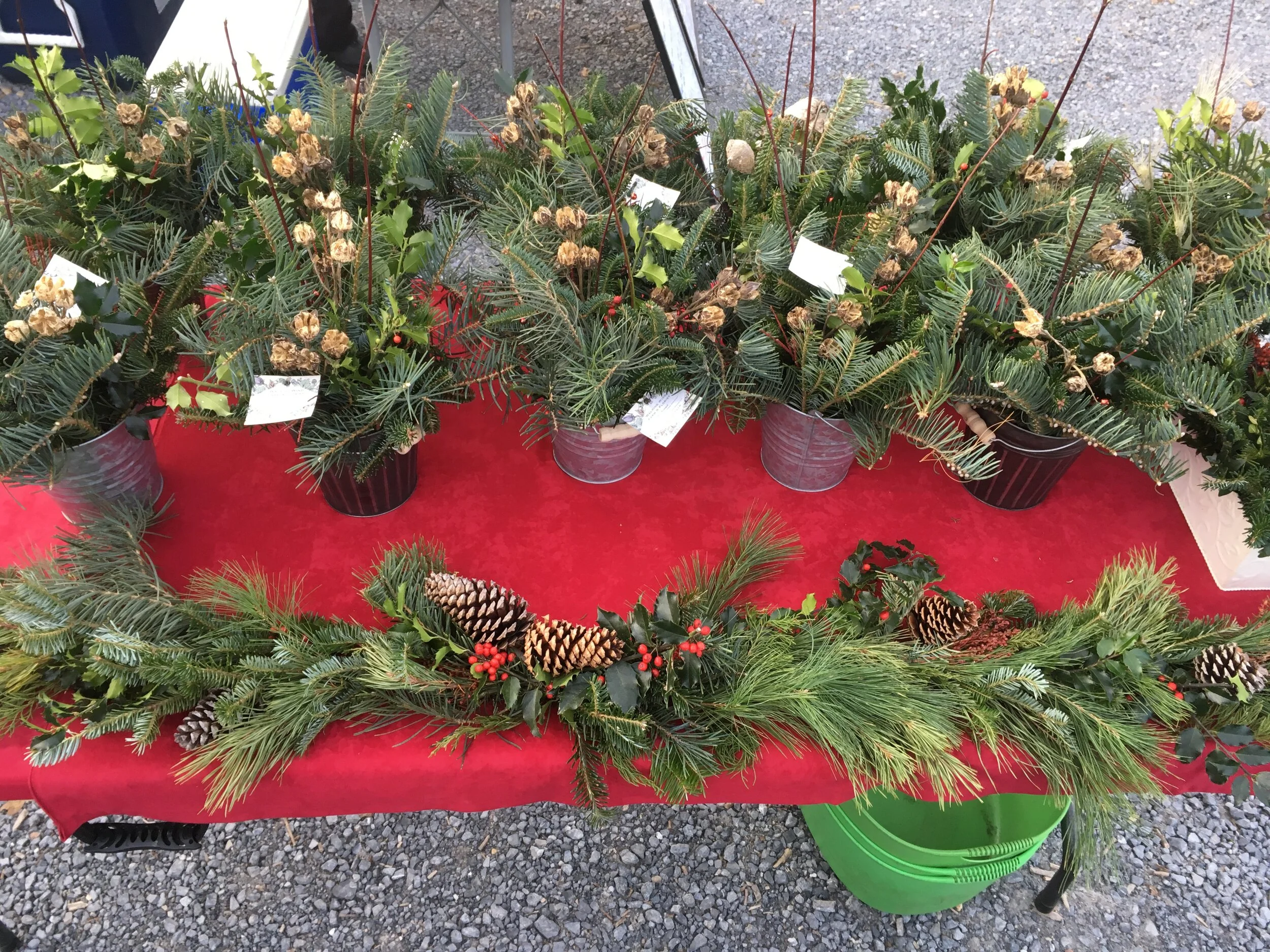 Mantle Topper 1 - with Add-ons.JPG