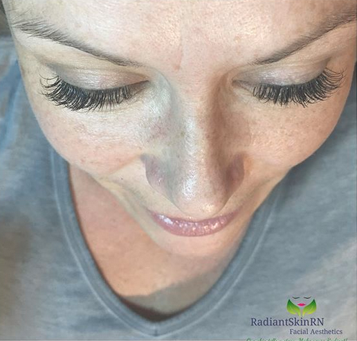 Eyelash extensions.png