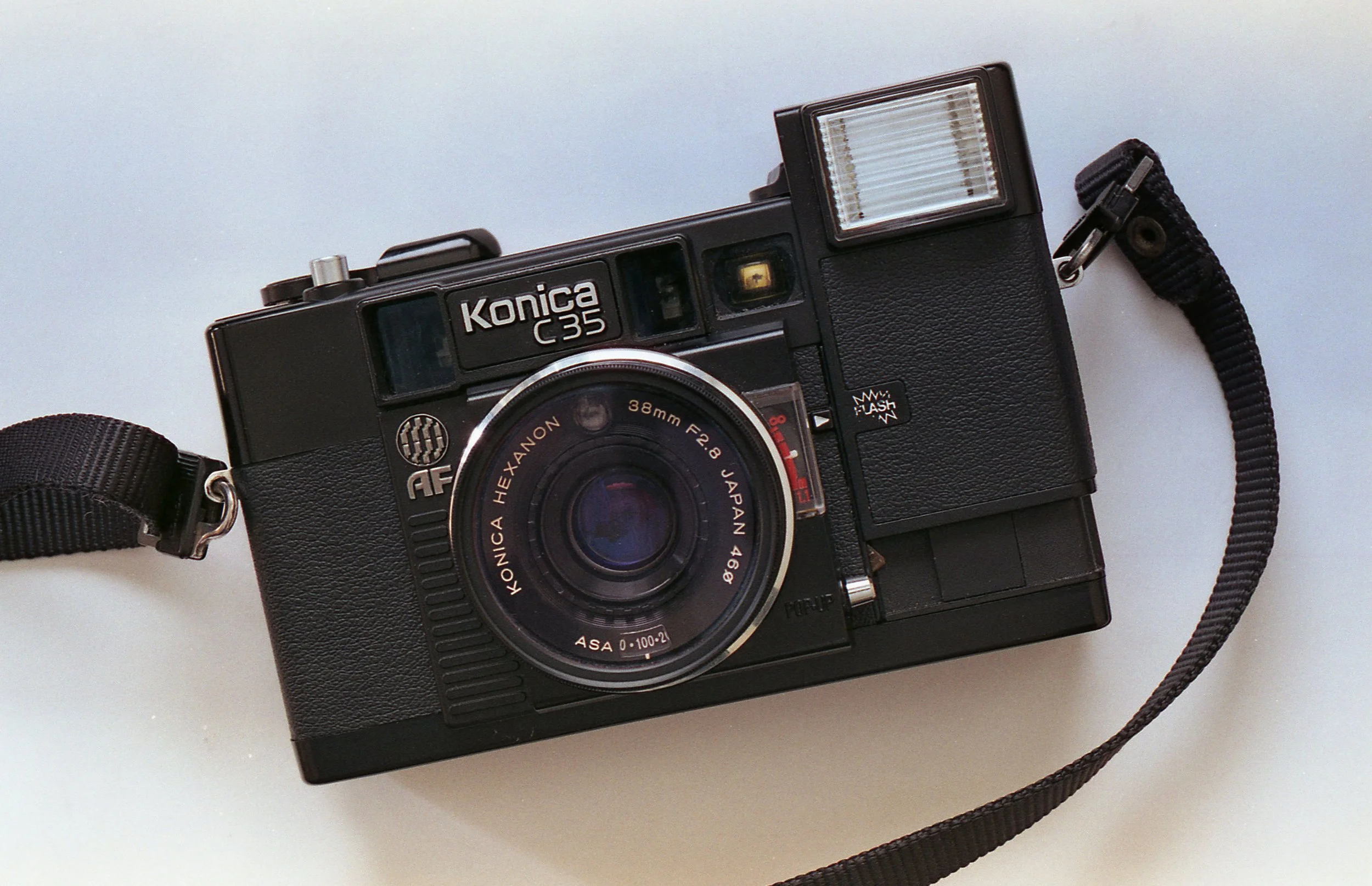 コニカ KONICA C35 Konica C35 Compact 35mm Film Rangefinder Camera 