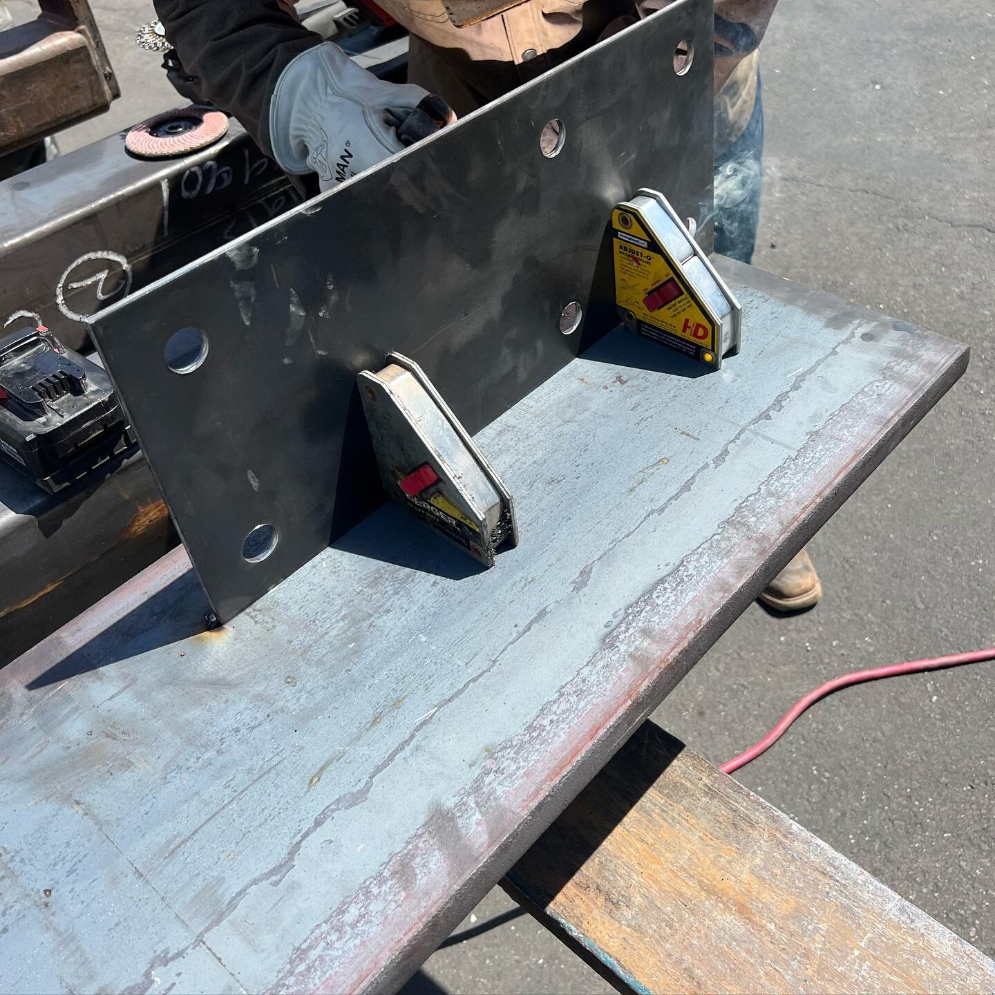 I love being able to work right off the truck and make things perfect even after other trades have had to rework areas. 
.
#ironarcfab #ironarcadvantage #structuralsteel #fieldfab #fabrication #steel #ironwork