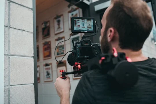 corso videomaker mirrorless.jpeg