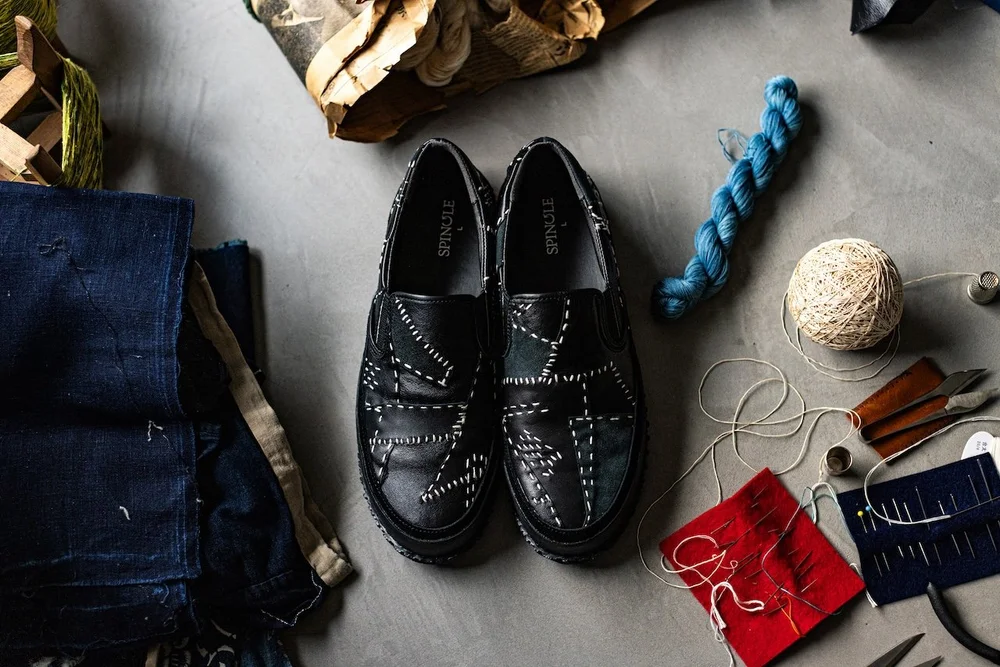 刺し子と襤褸を新たに表現したスリッポンを販売 — JunAle 