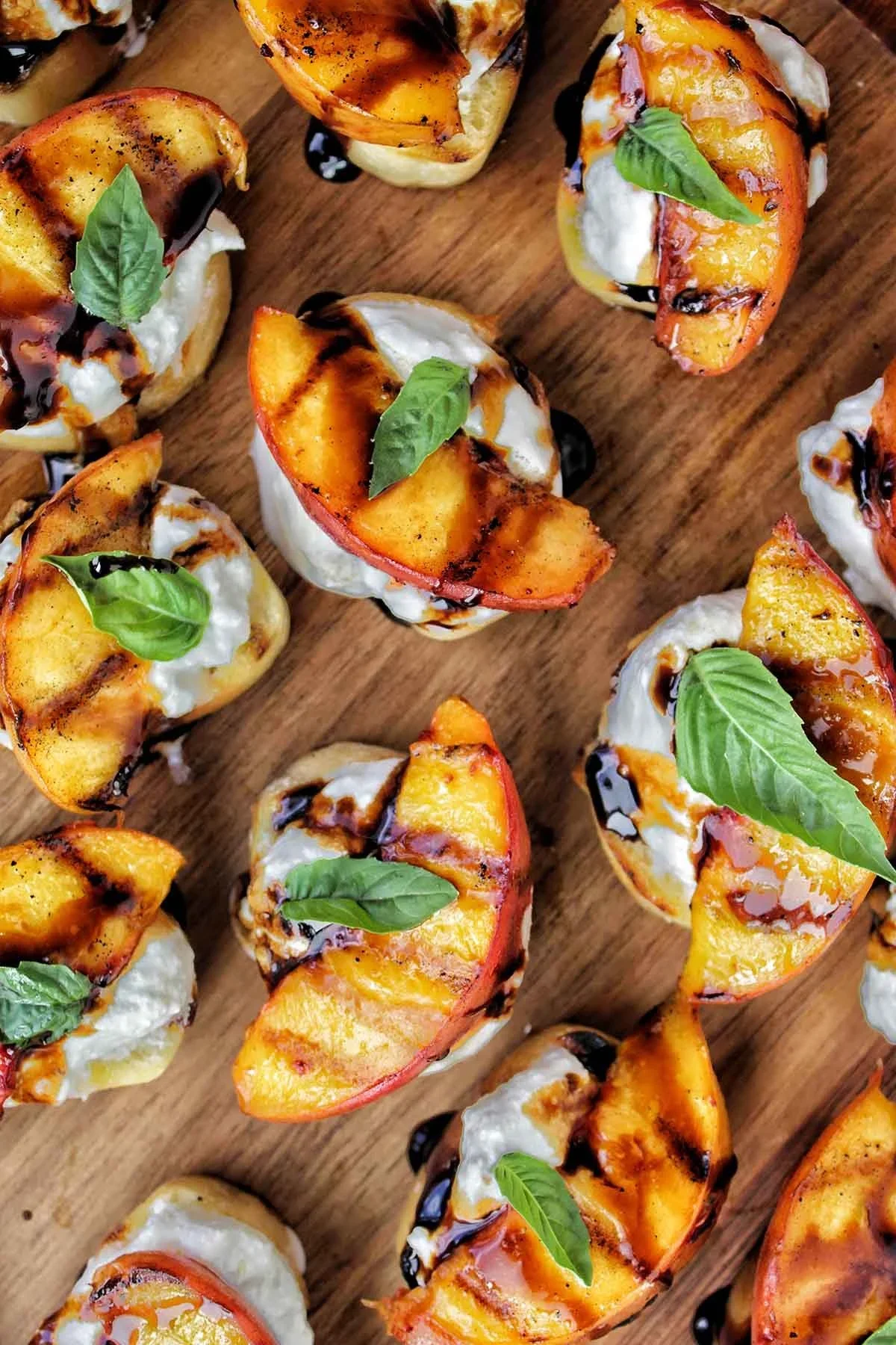 peach-crostini-bites.webp