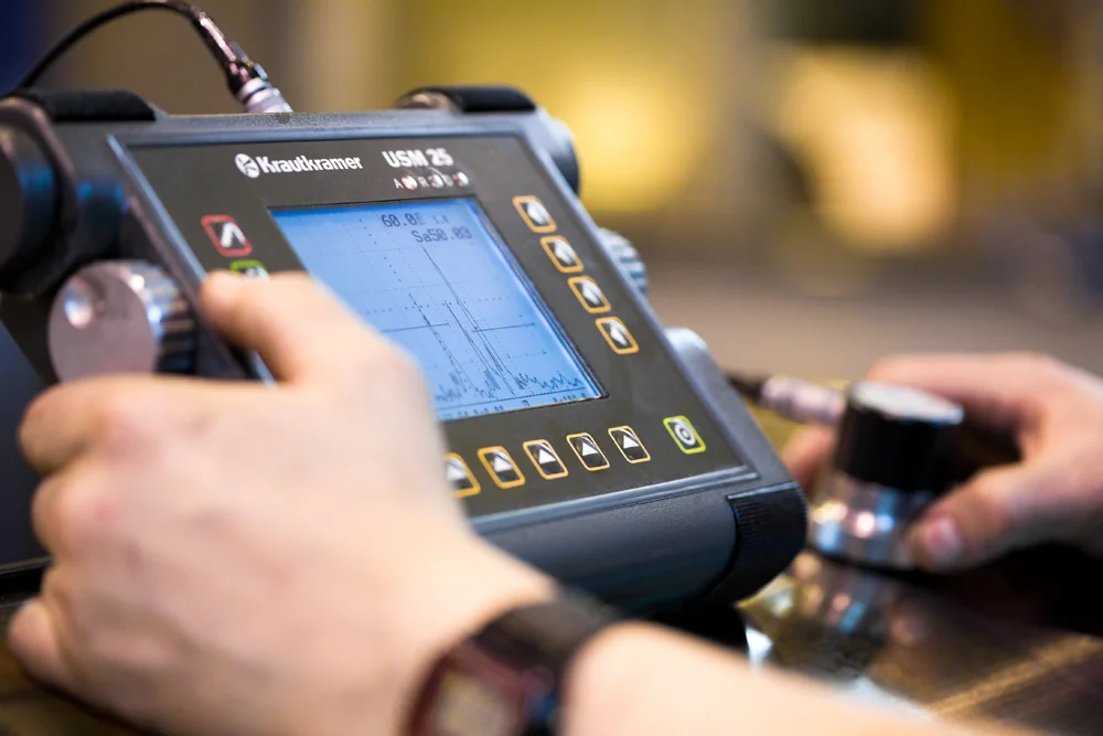 Ultrasonic-Thickness-Testing-1.jpg