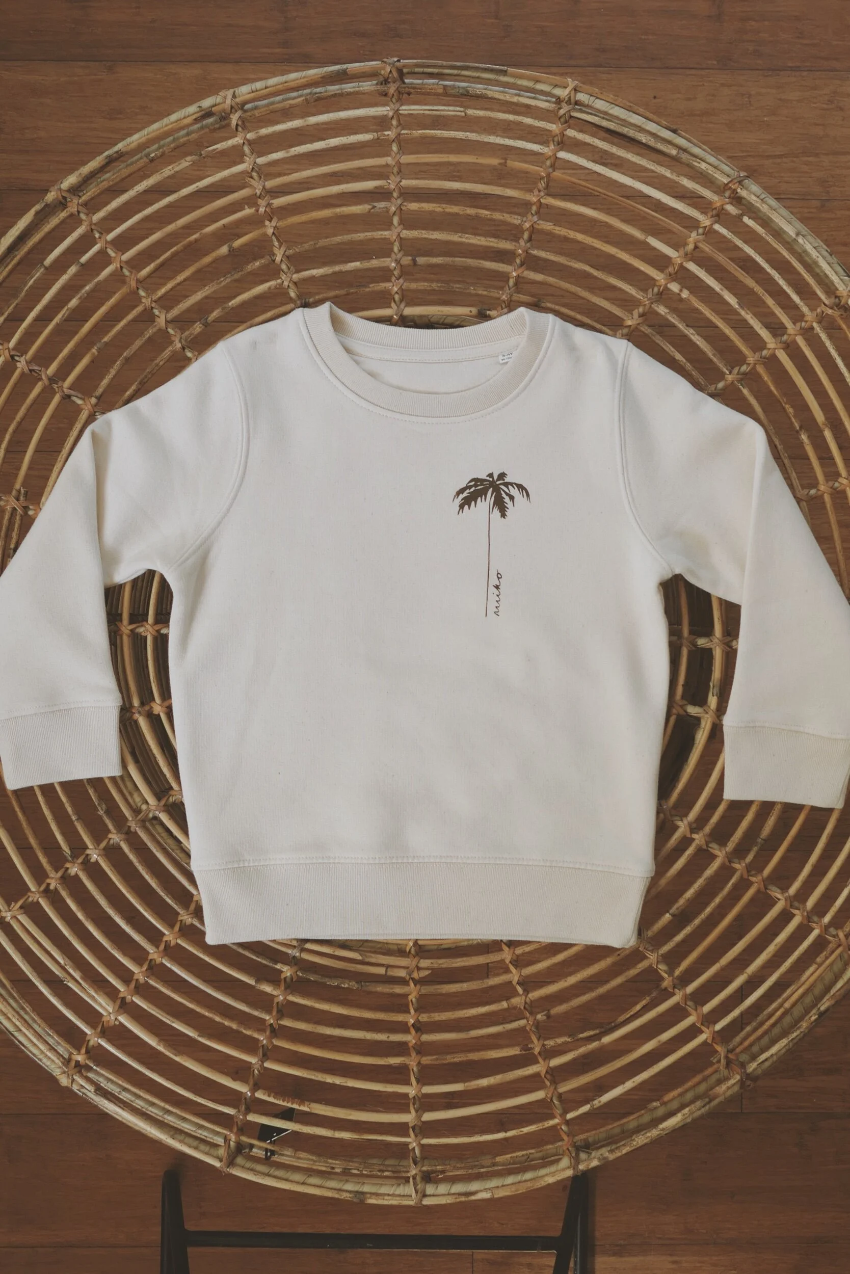 DBEE93F7-0FBA-4407-9DFB-18AE00C68B57