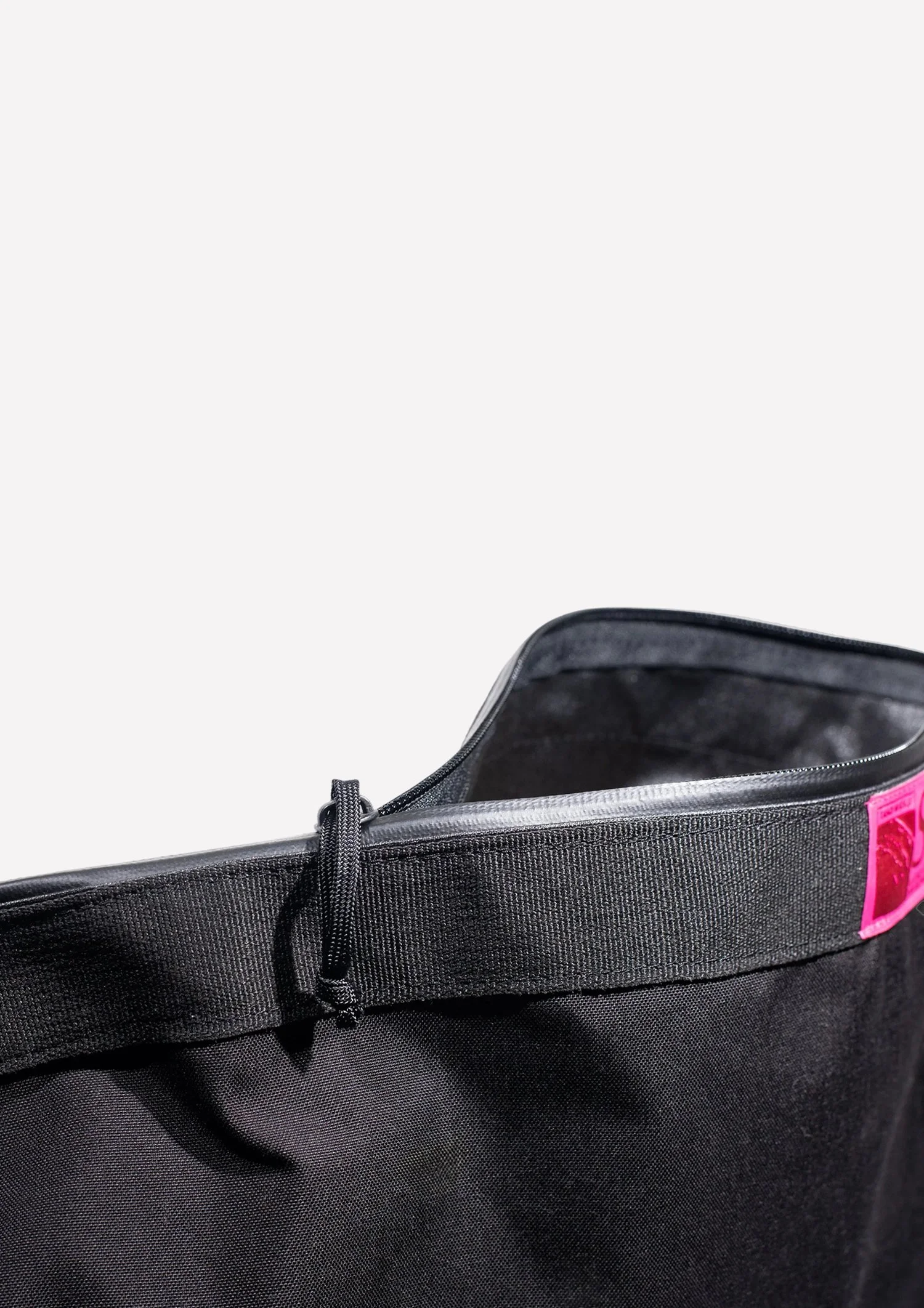 Tano Wrks Studio Run Bag