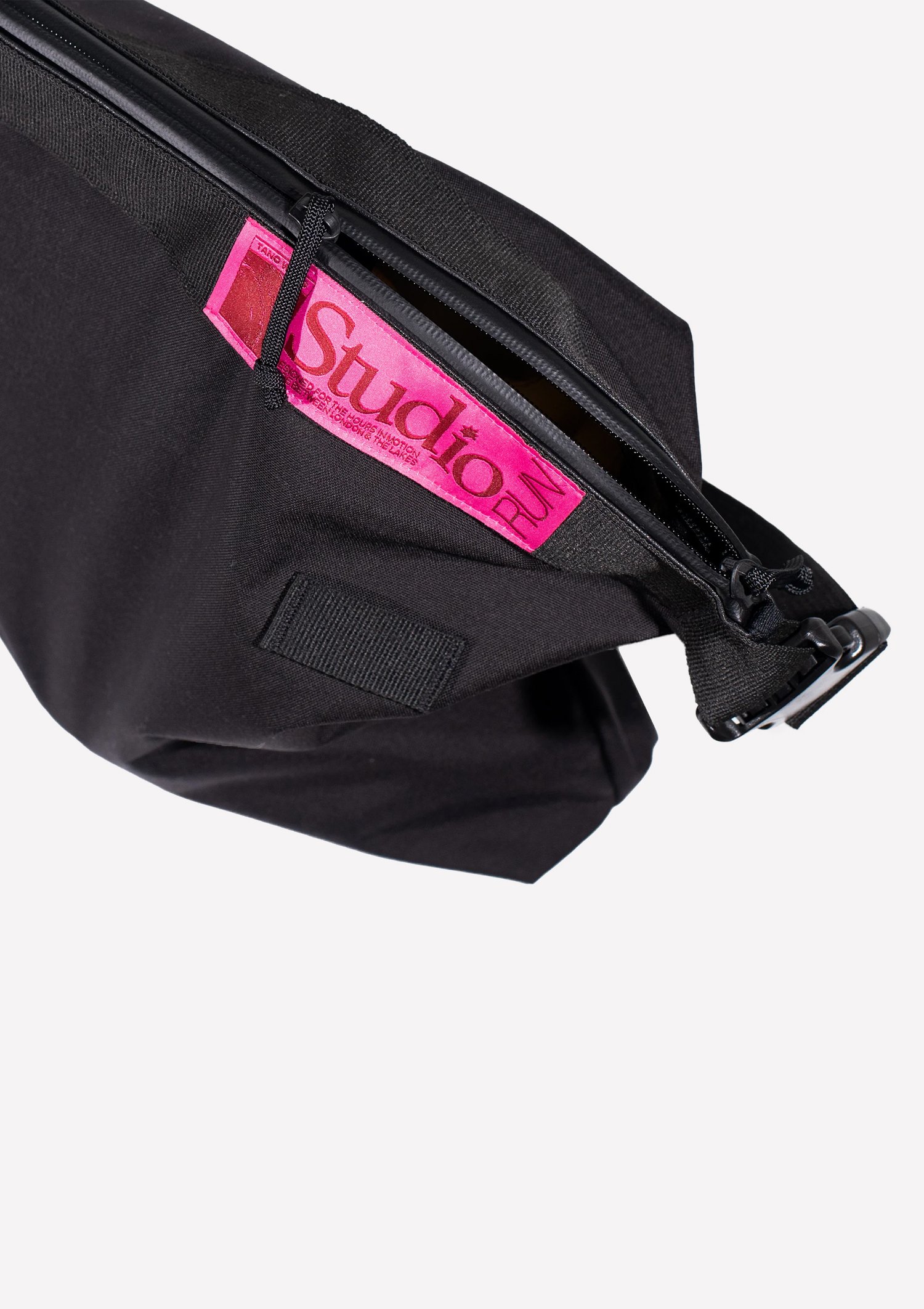 Tano Wrks Studio Run Bag