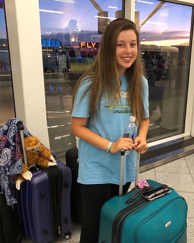 Sending out love and prayers for Emily as she heads out to Costa Rica. She is going to do amazing things!💛 #bekind #stickupforlove